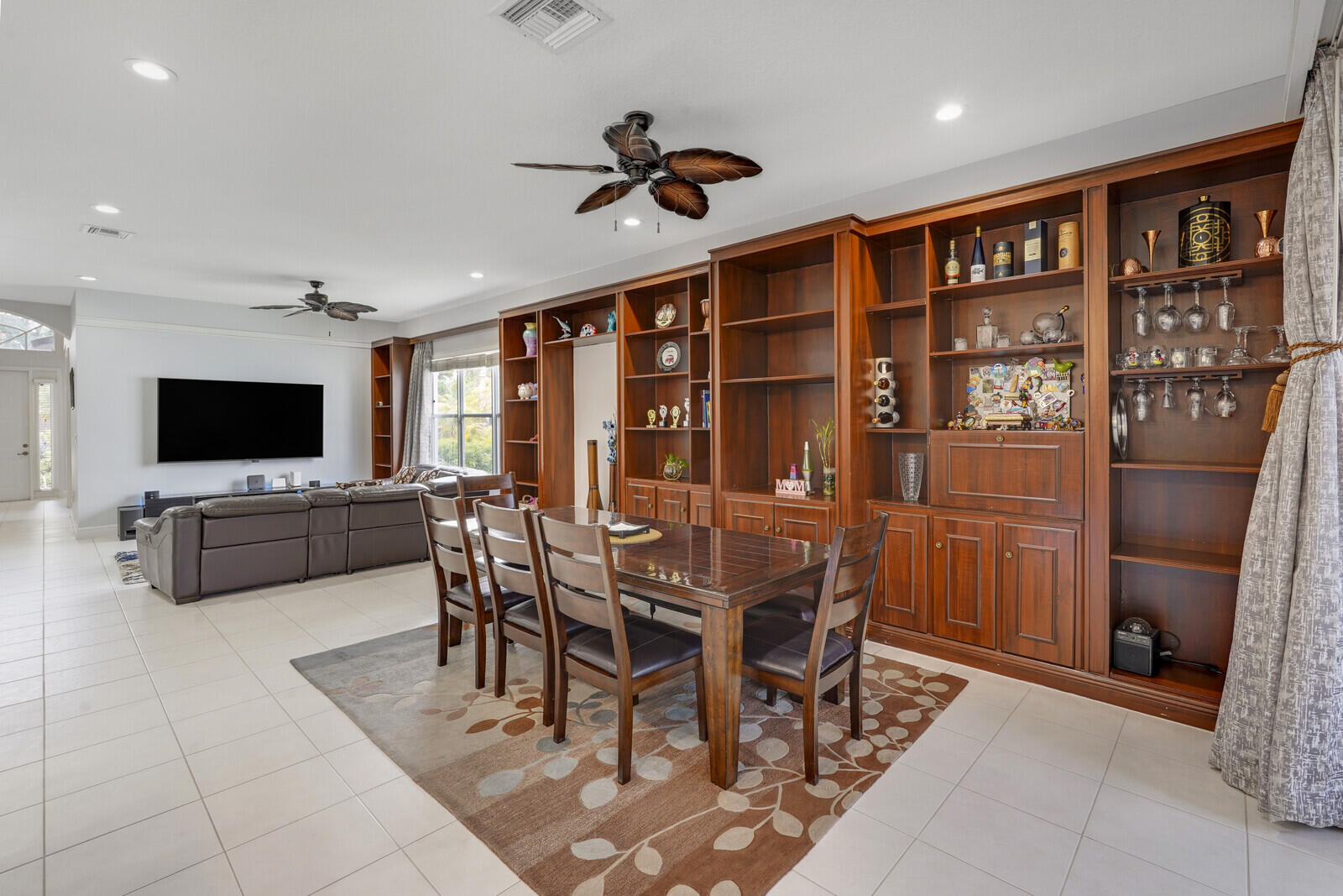 19084 Skyridge Circle