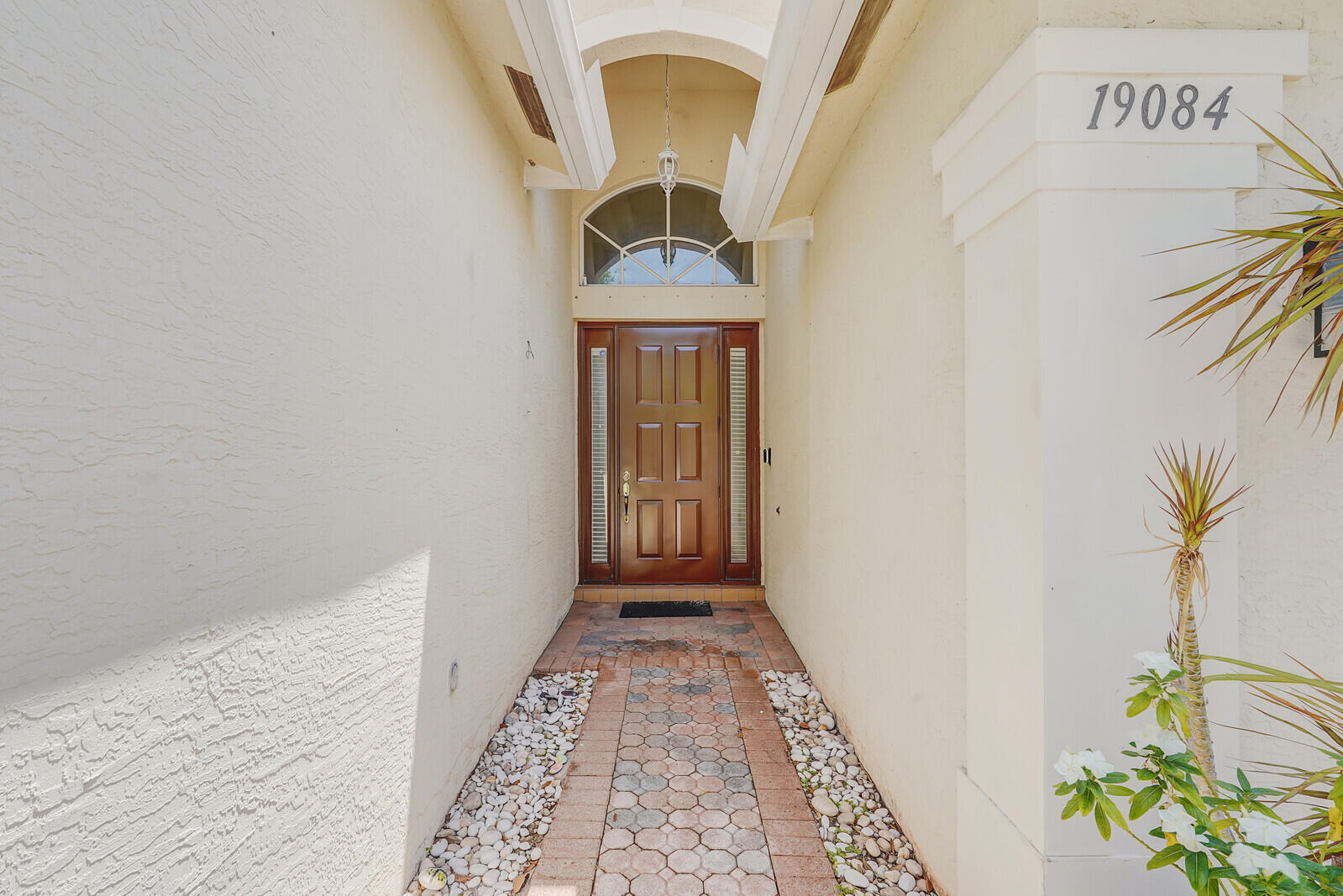 19084 Skyridge Circle