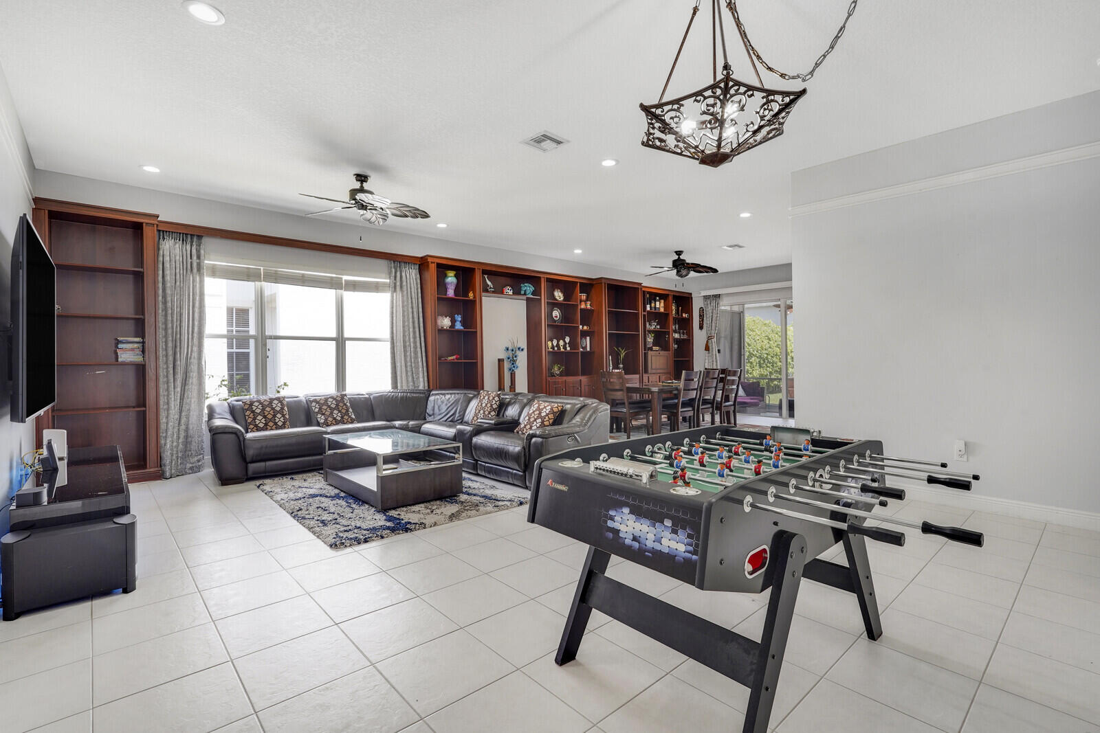 19084 Skyridge Circle