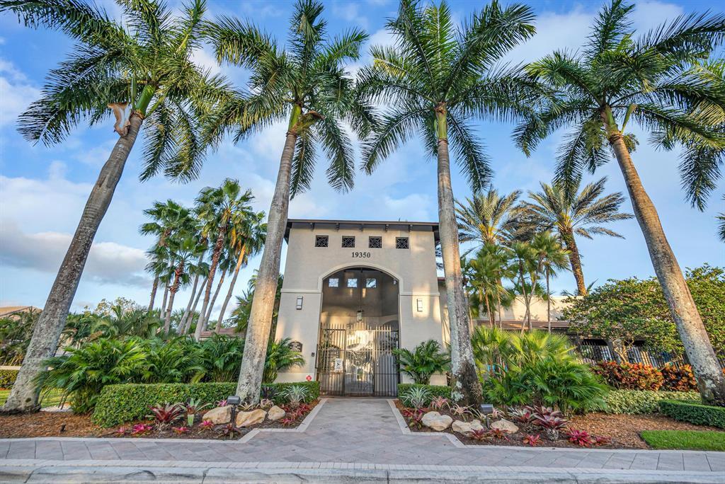 19084 Skyridge Circle