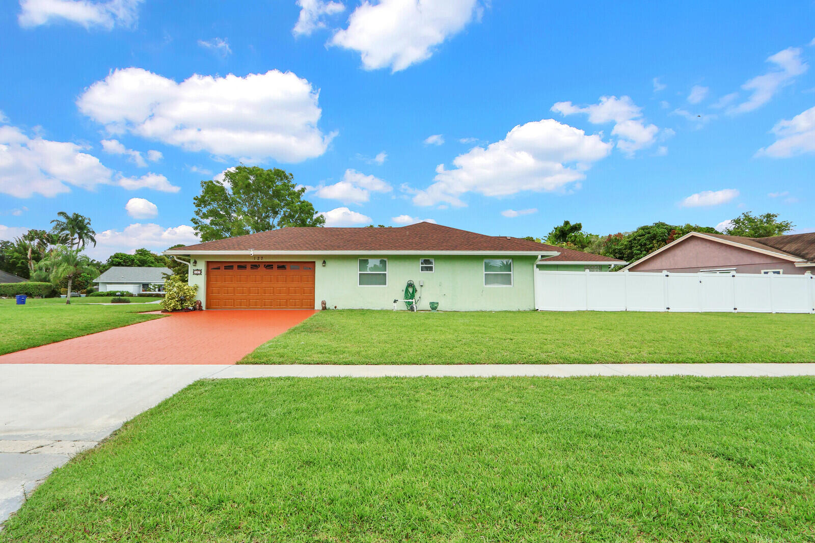 127 Miramar Avenue