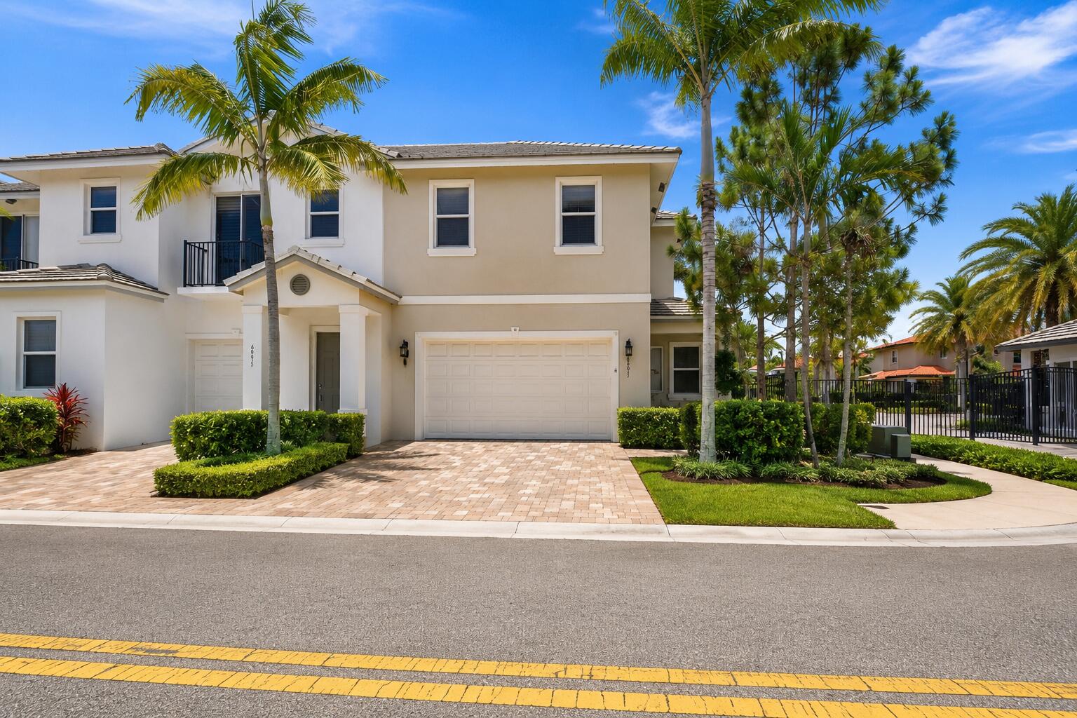 6993 Pines Circle 6993