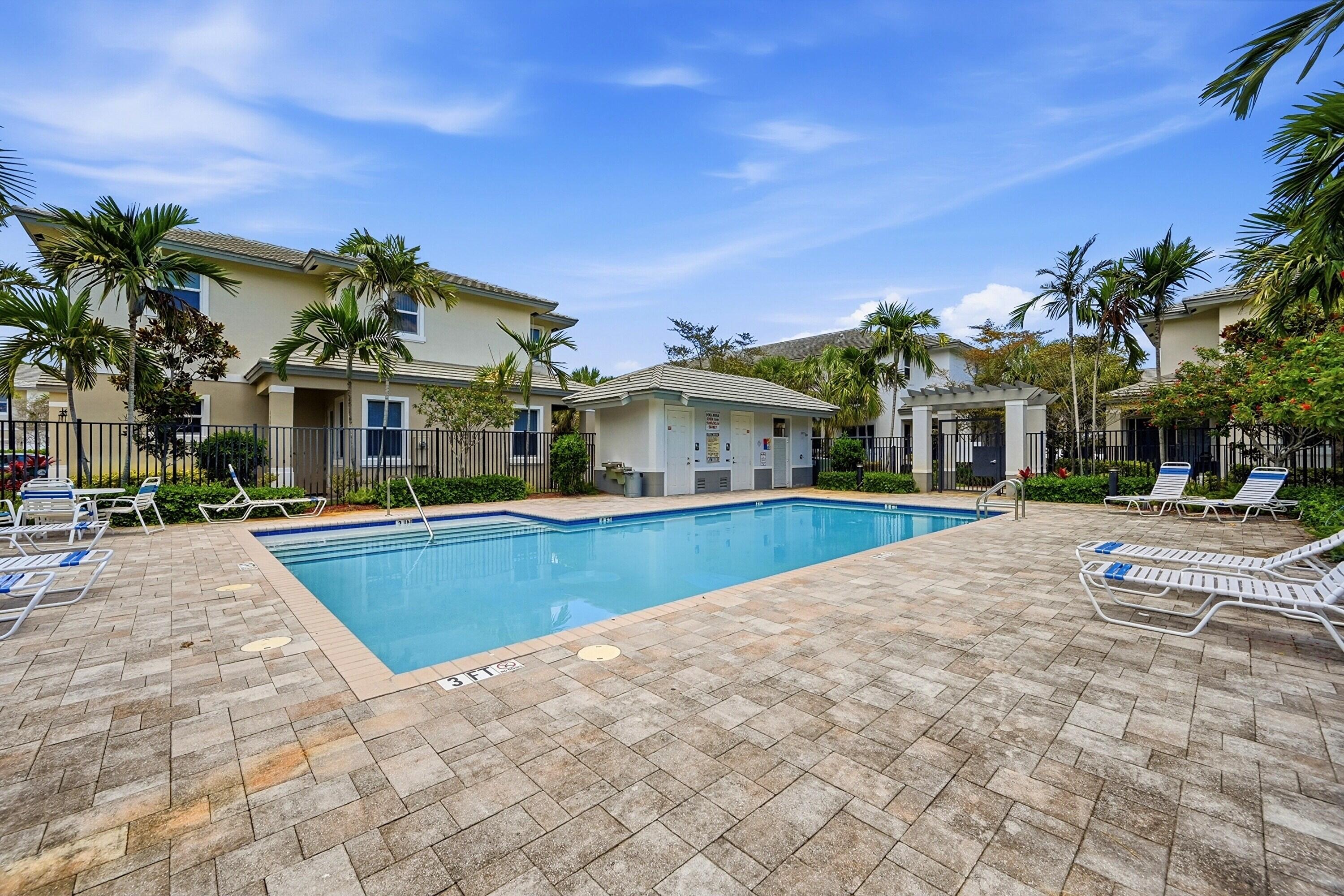 6993 Pines Circle 6993