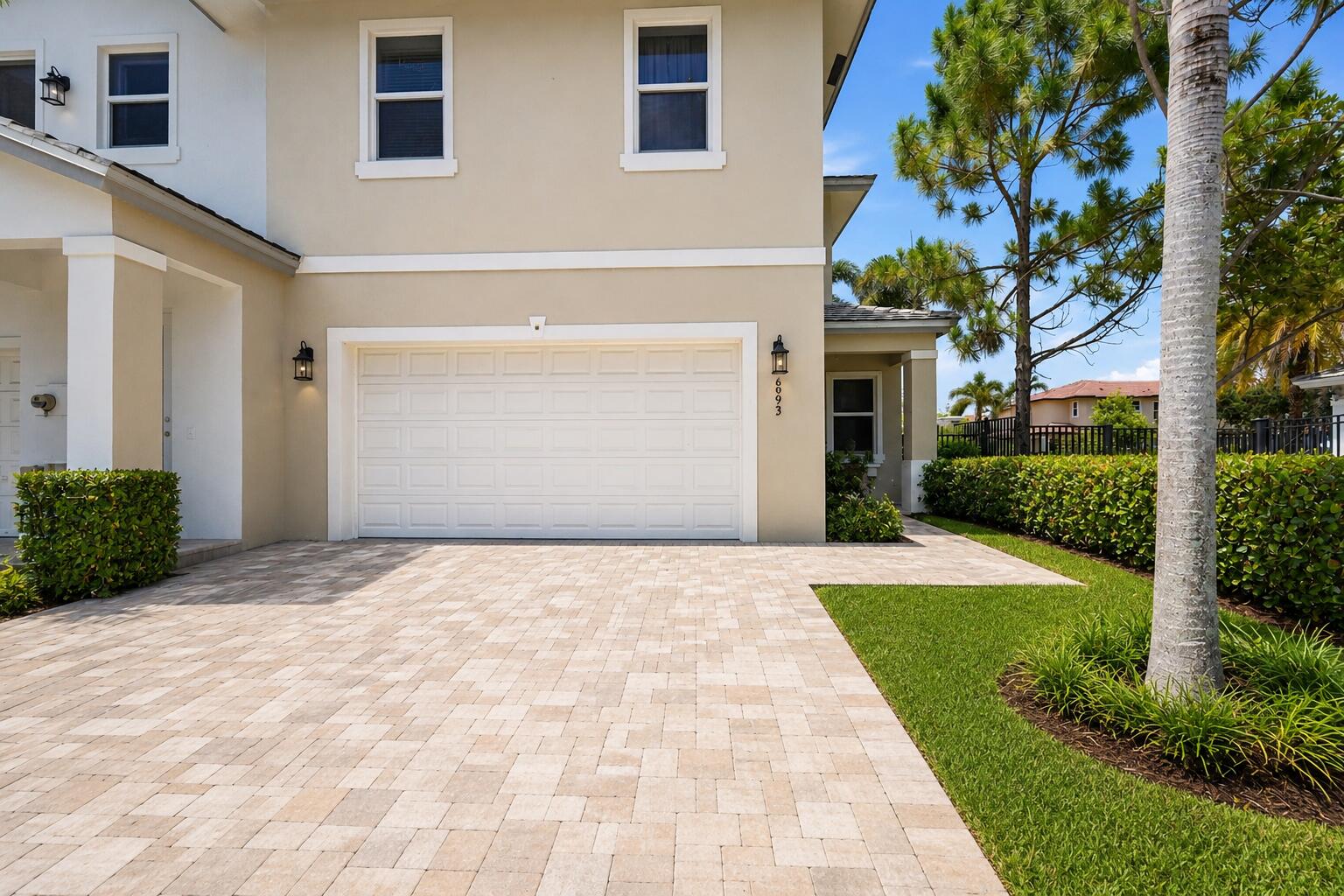 6993 Pines Circle 6993