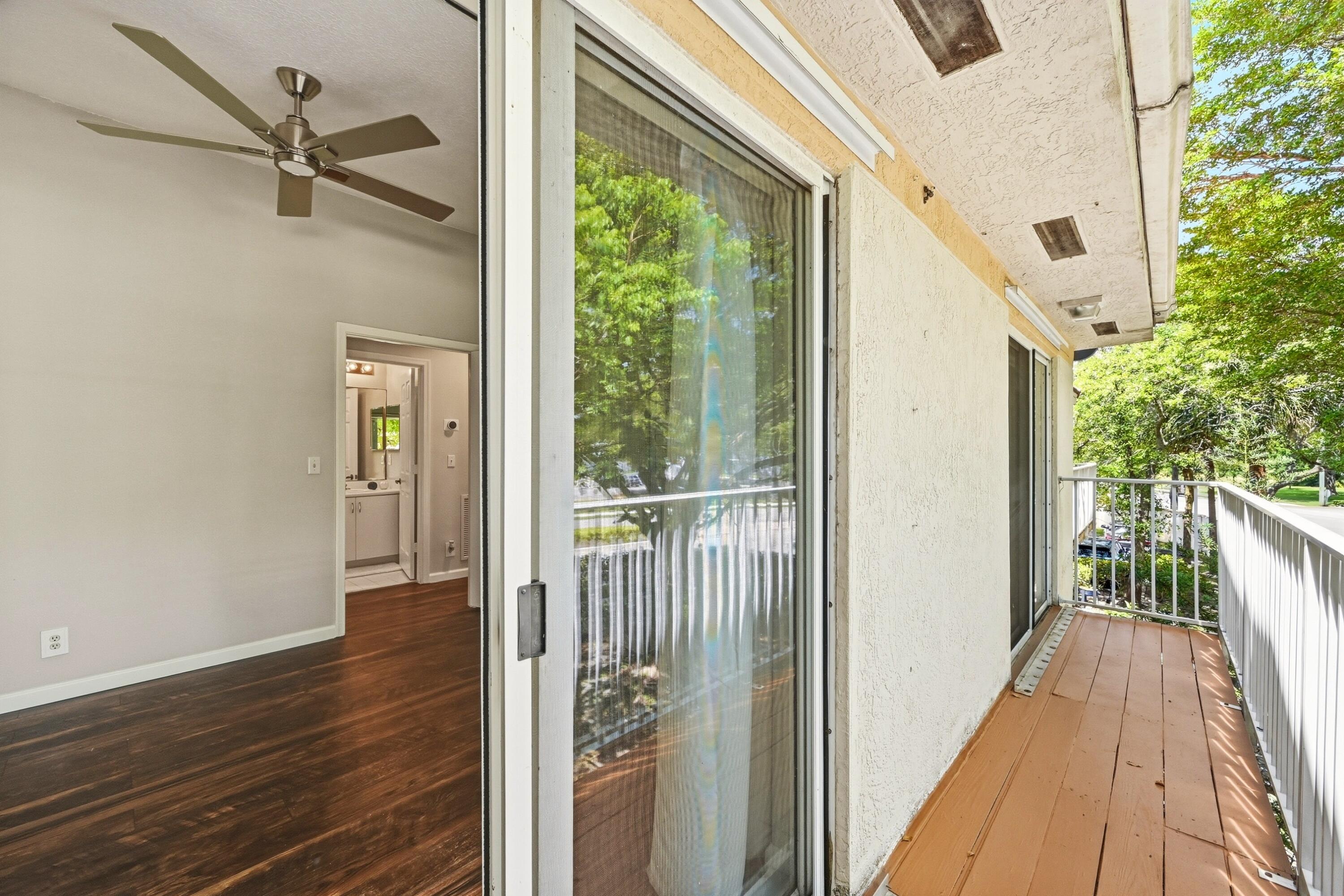 8464 Lagos De Campo Boulevard 8464