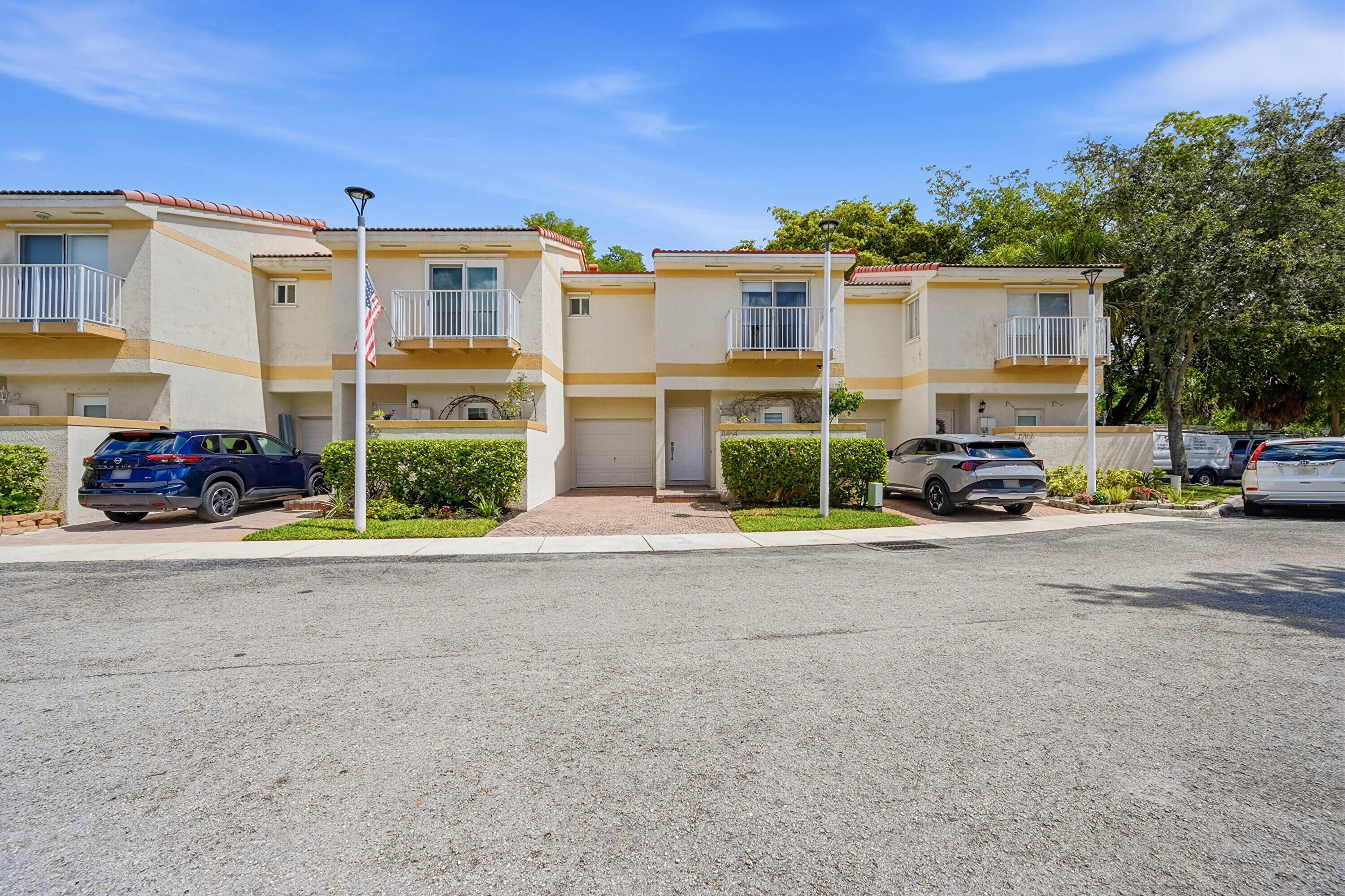8464 Lagos De Campo Boulevard 8464