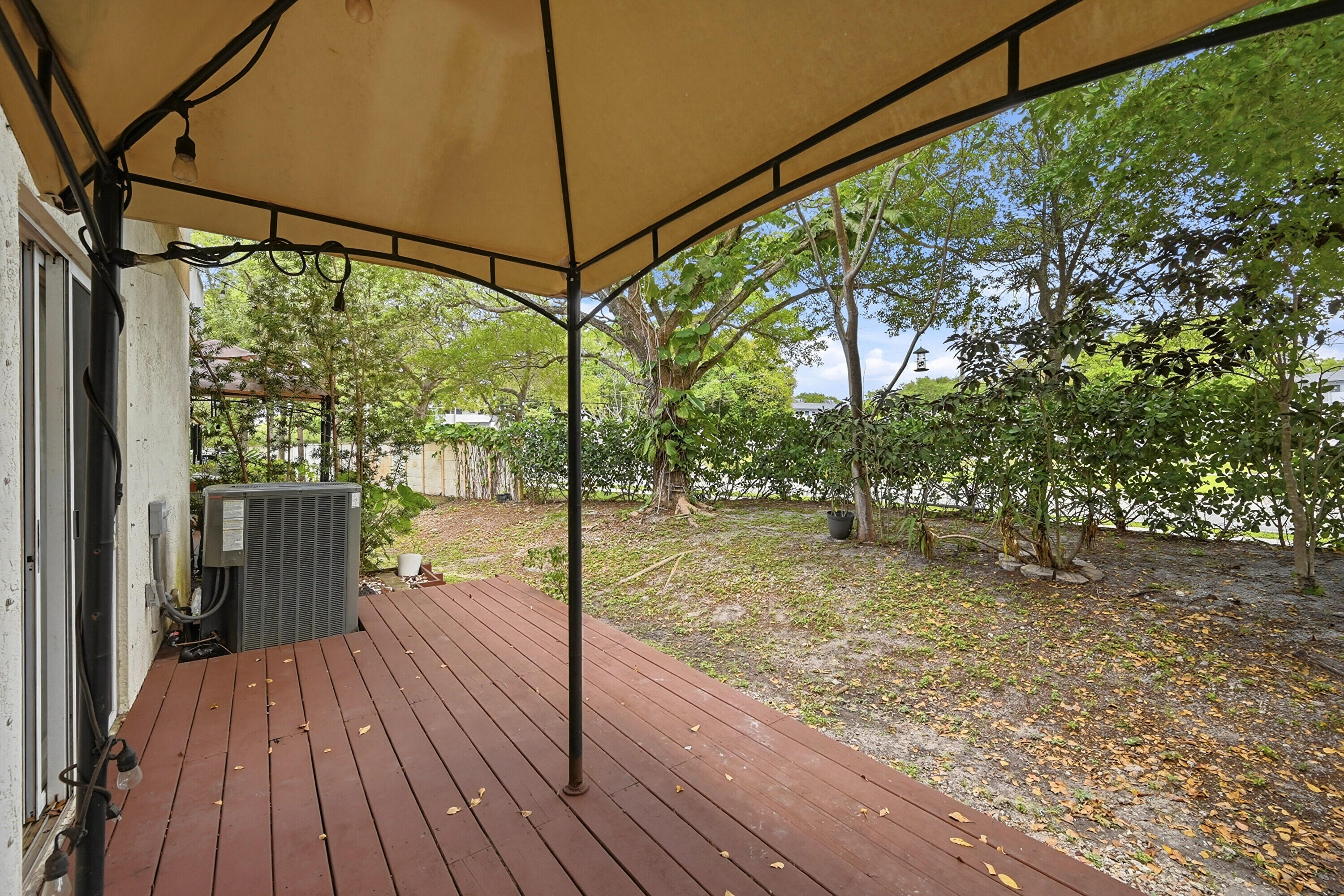 8464 Lagos De Campo Boulevard 8464