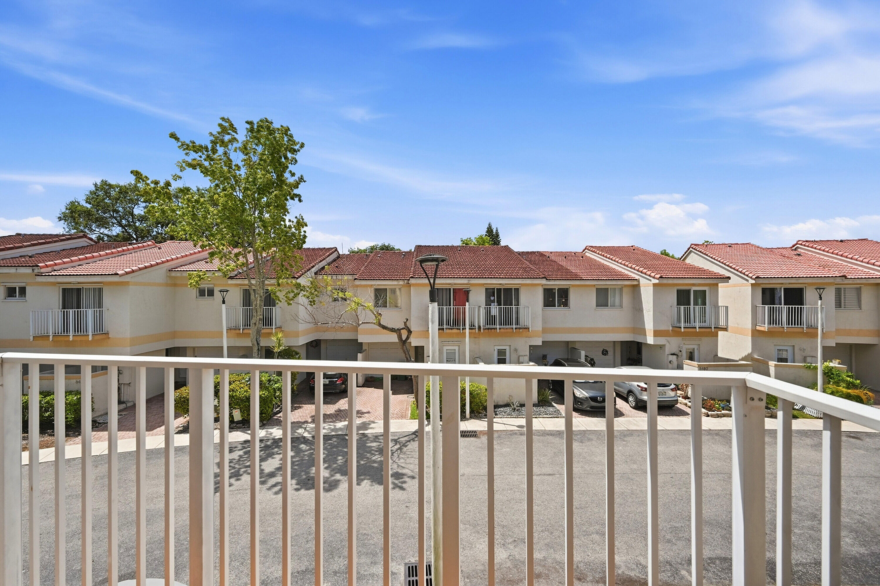 8464 Lagos De Campo Boulevard 8464