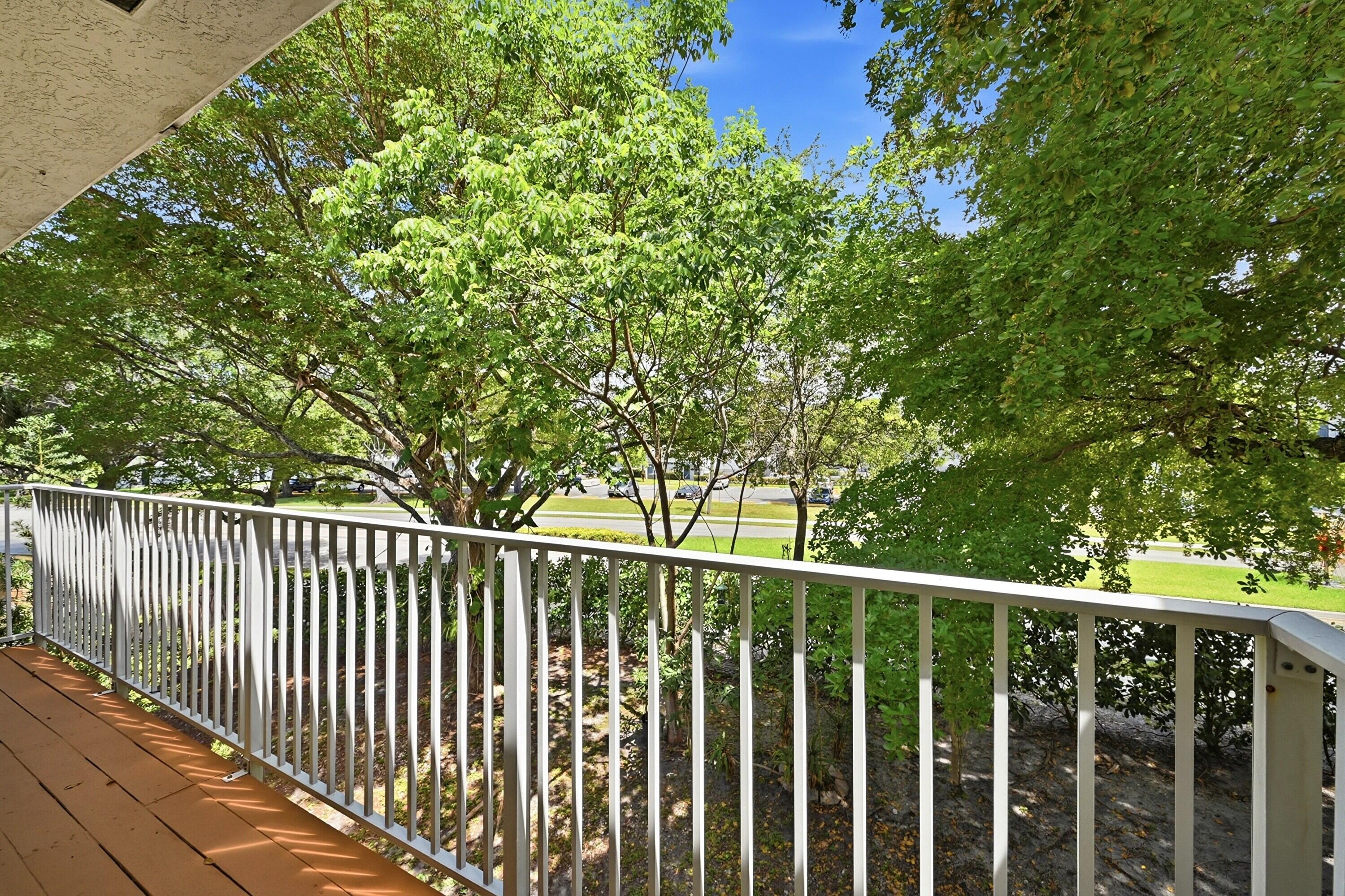 8464 Lagos De Campo Boulevard 8464