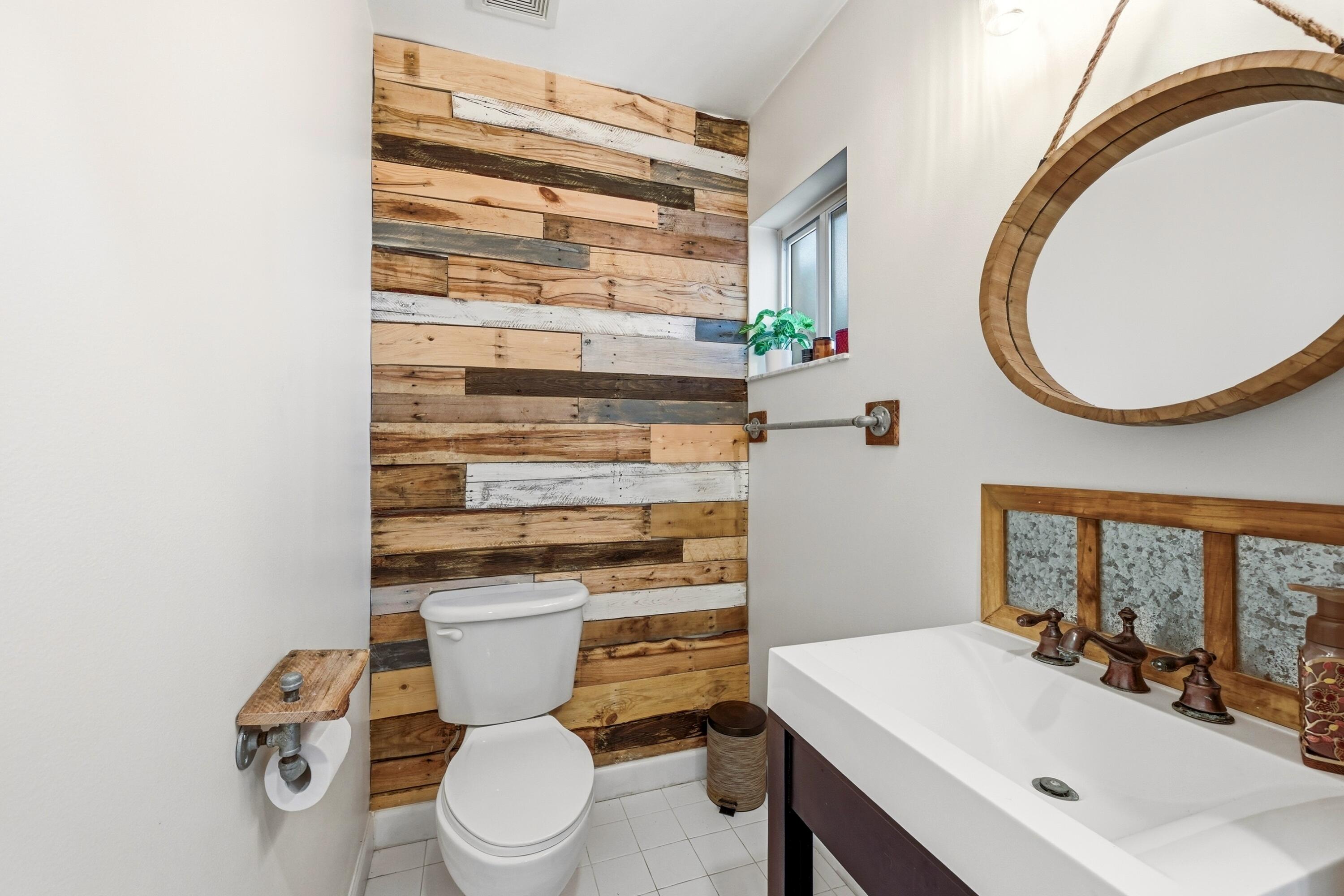 8464 Lagos De Campo Boulevard 8464