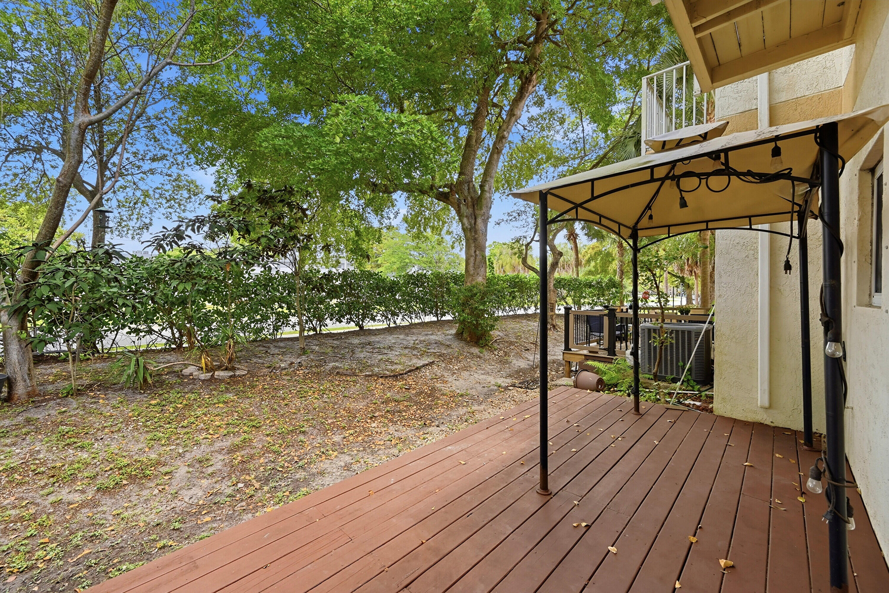 8464 Lagos De Campo Boulevard 8464