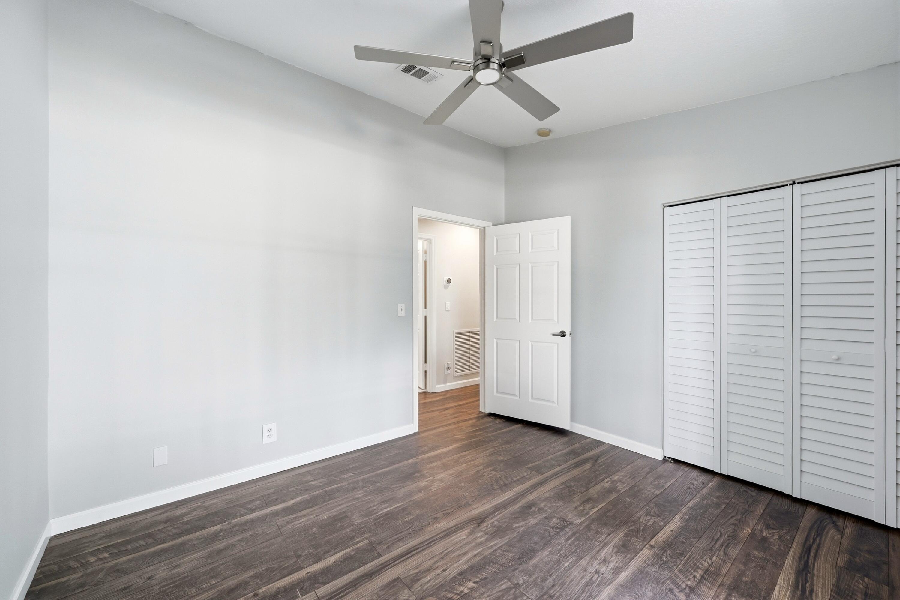 8464 Lagos De Campo Boulevard 8464