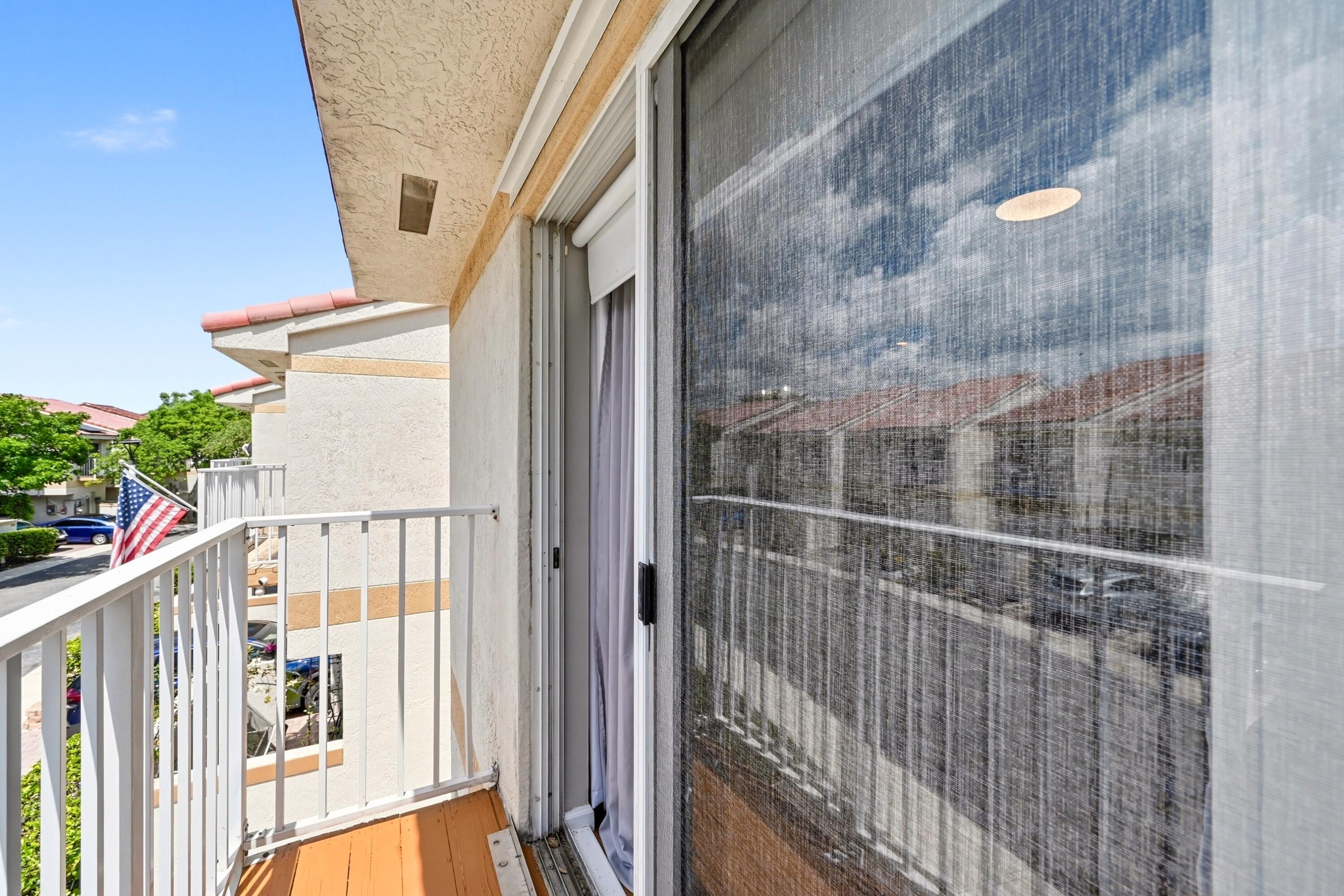 8464 Lagos De Campo Boulevard 8464
