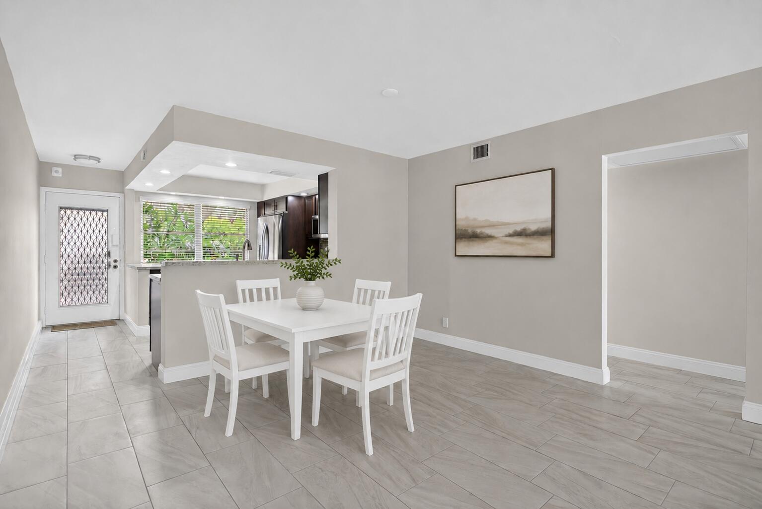 2202 Lucaya Bend B1