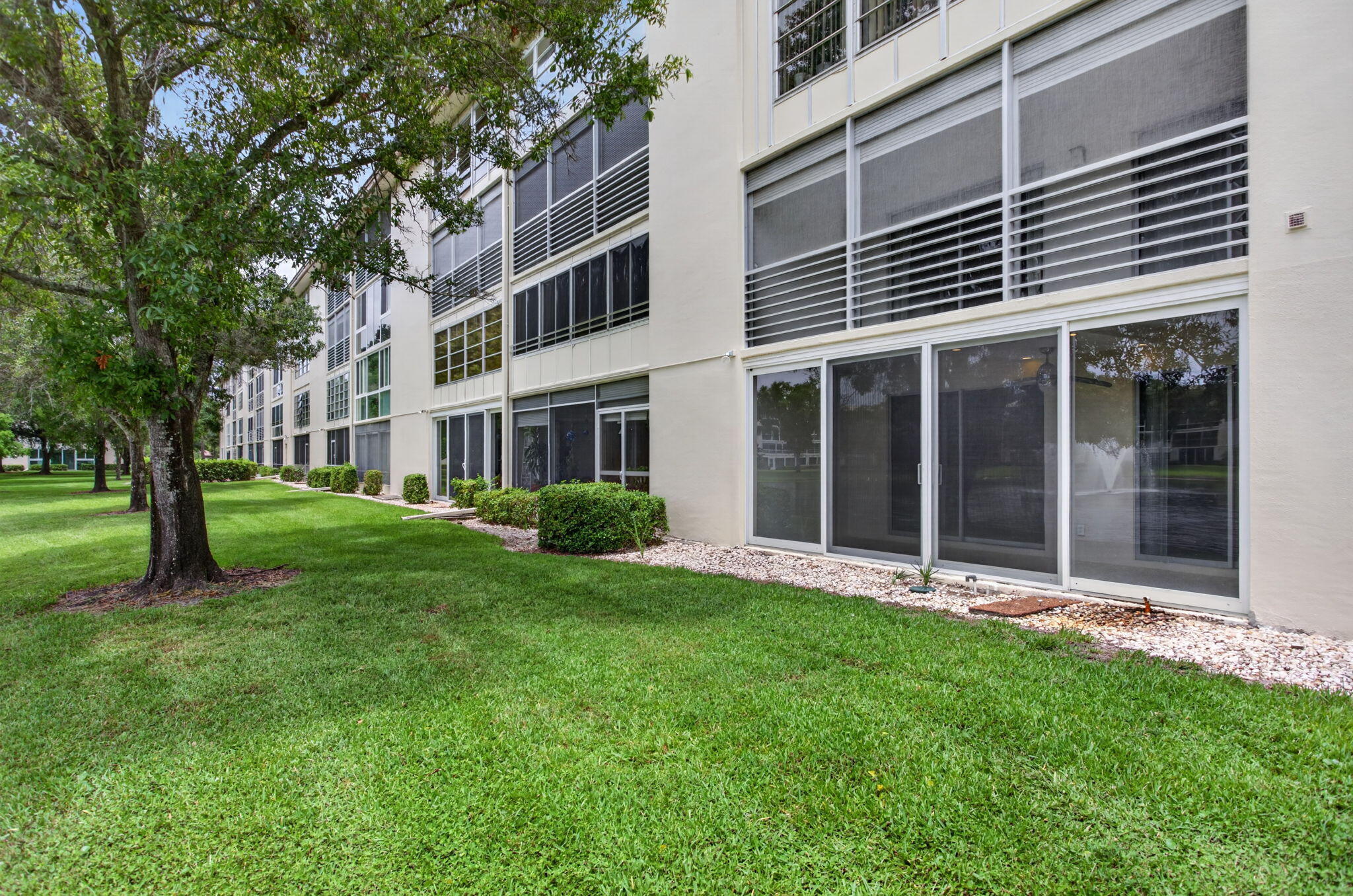 2202 Lucaya Bend B1