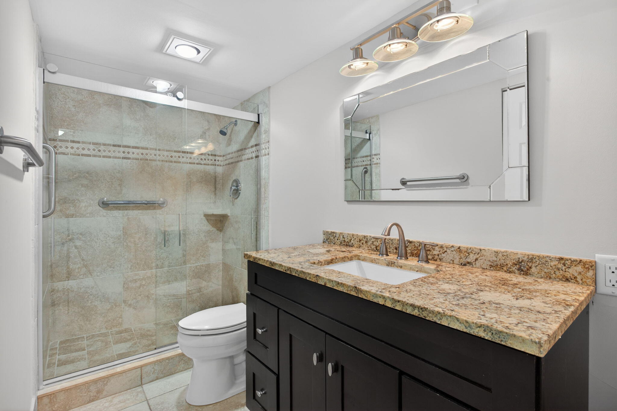 2202 Lucaya Bend B1