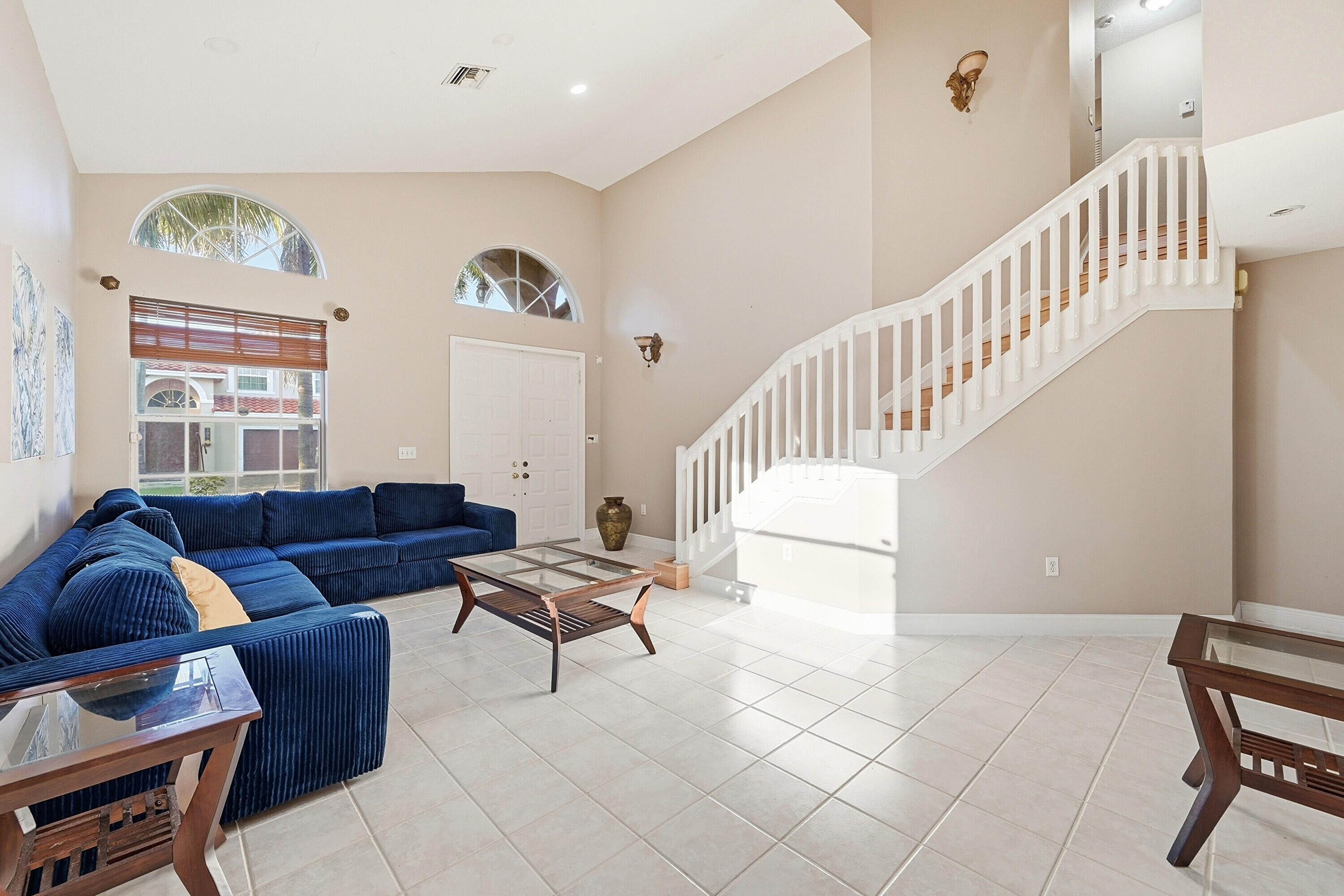 306 NW 115th Way