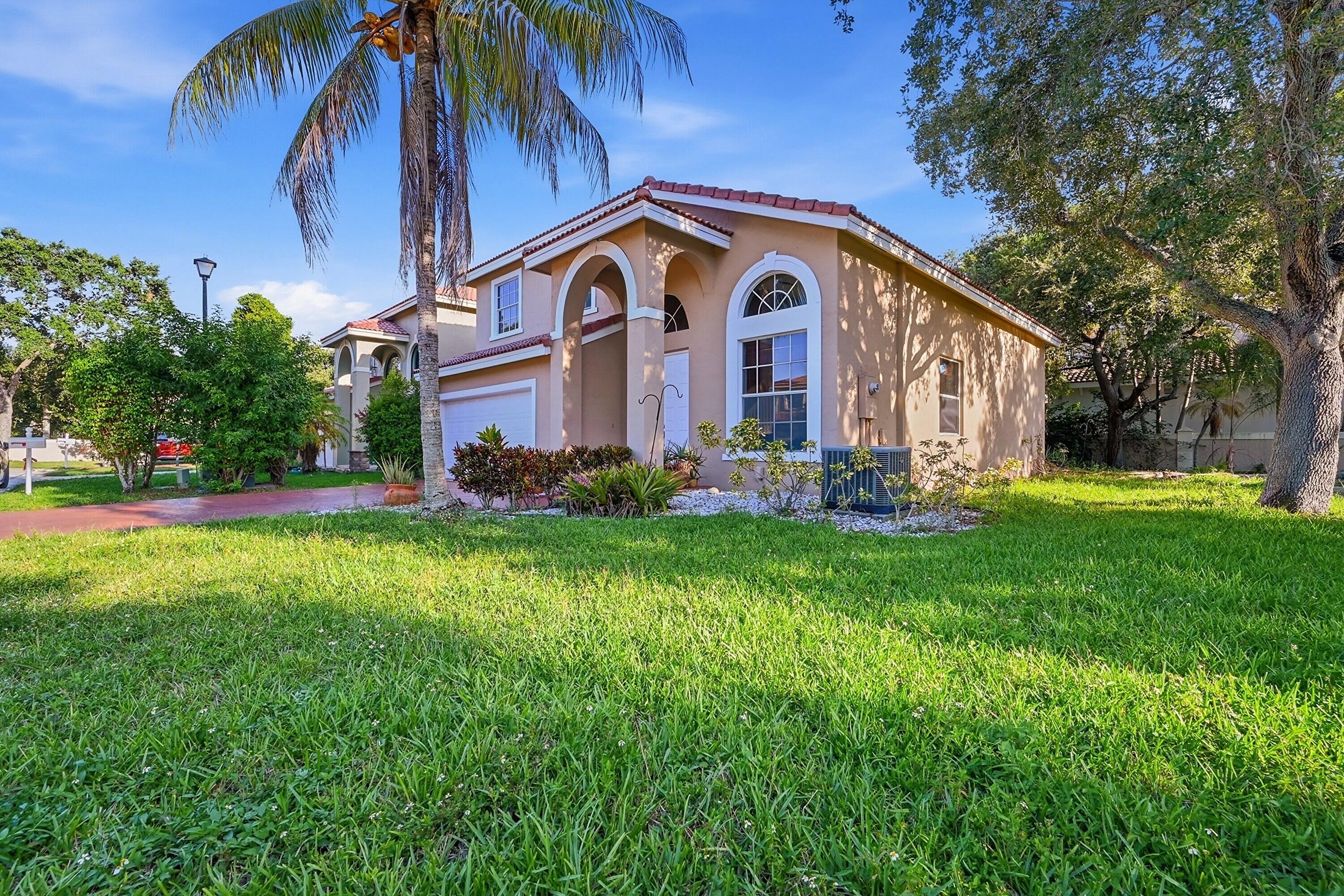 306 NW 115th Way