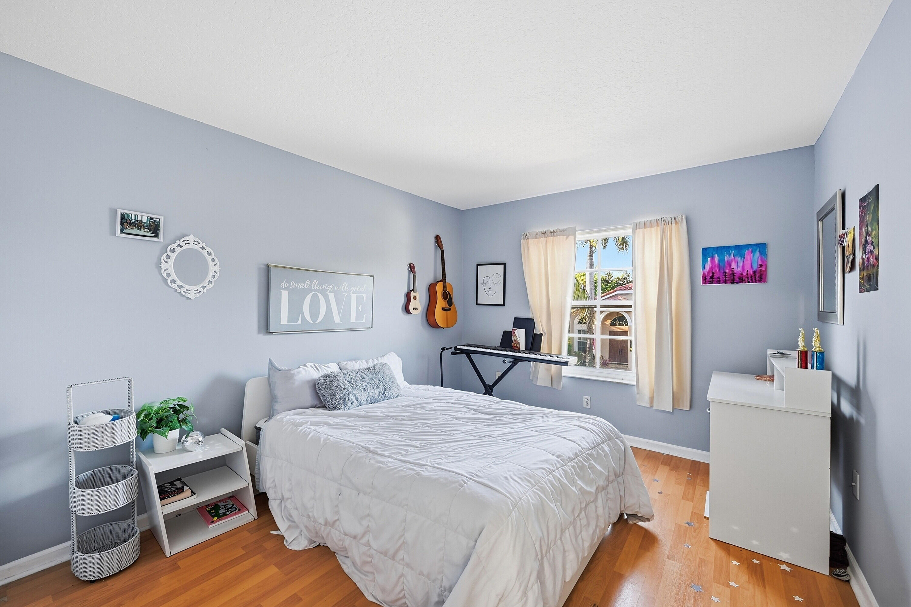 306 NW 115th Way