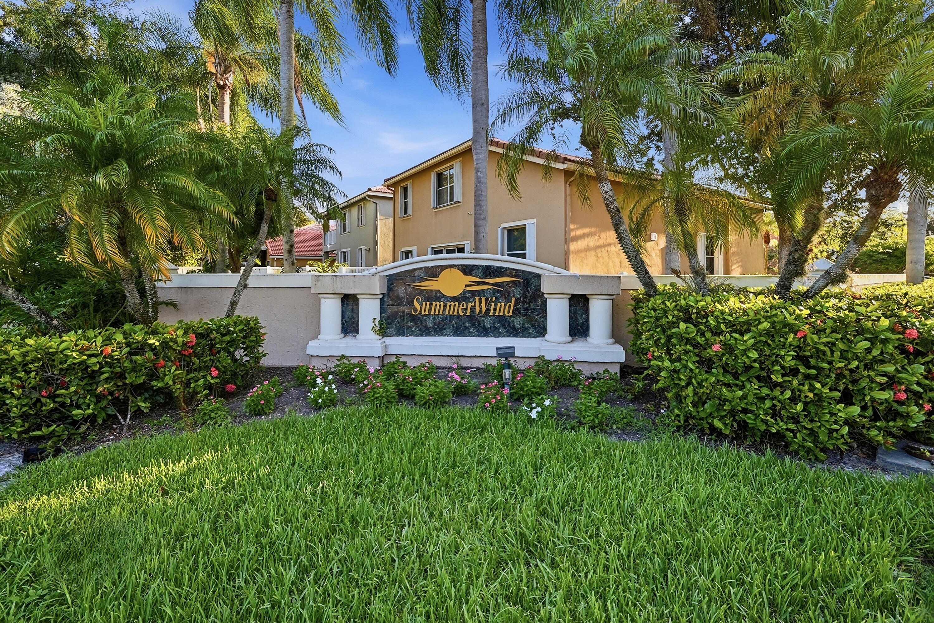 306 NW 115th Way
