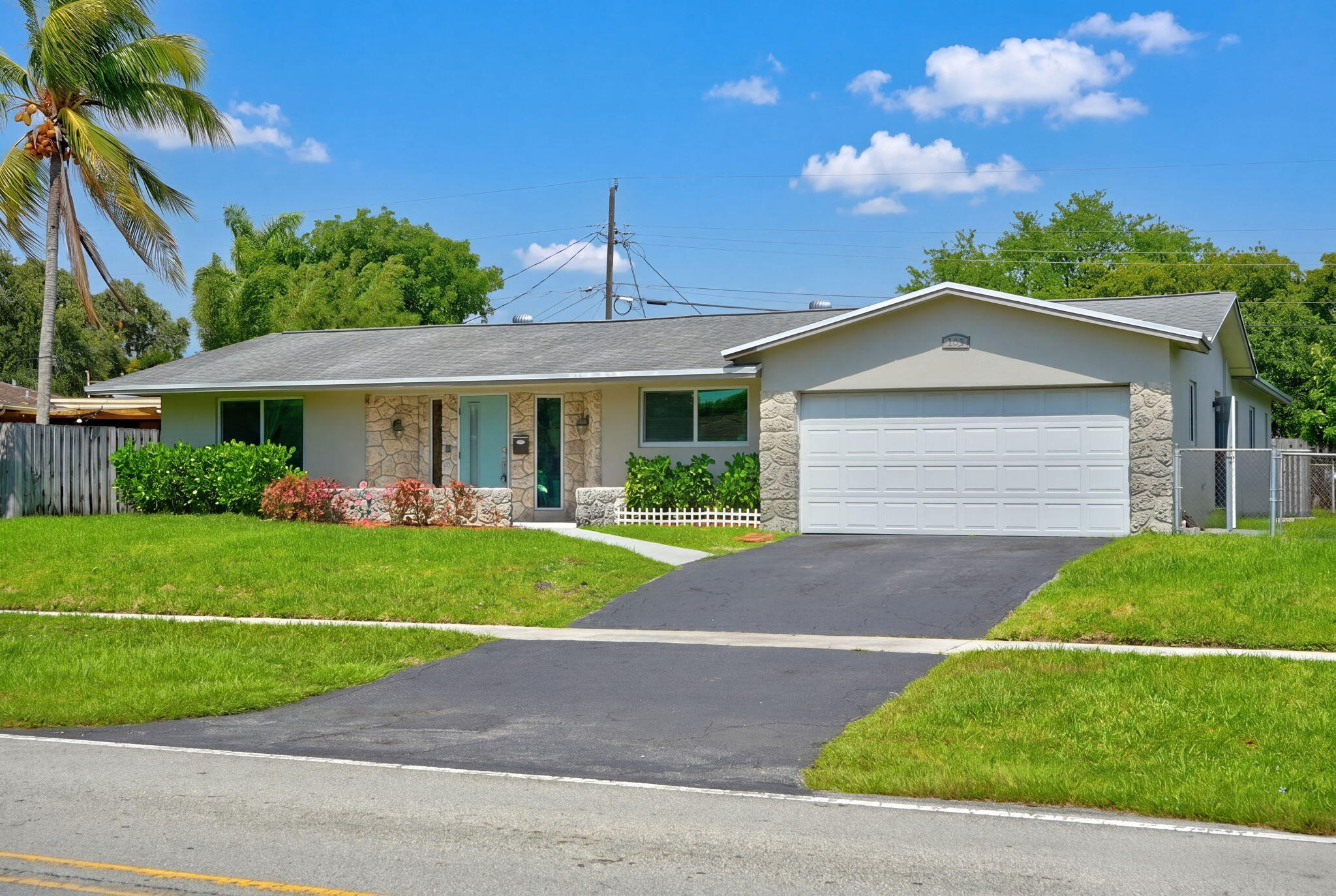 641 NW 43rd Avenue