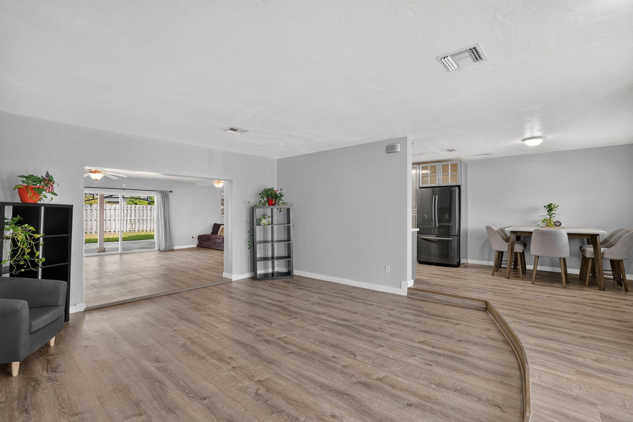 641 NW 43rd Avenue