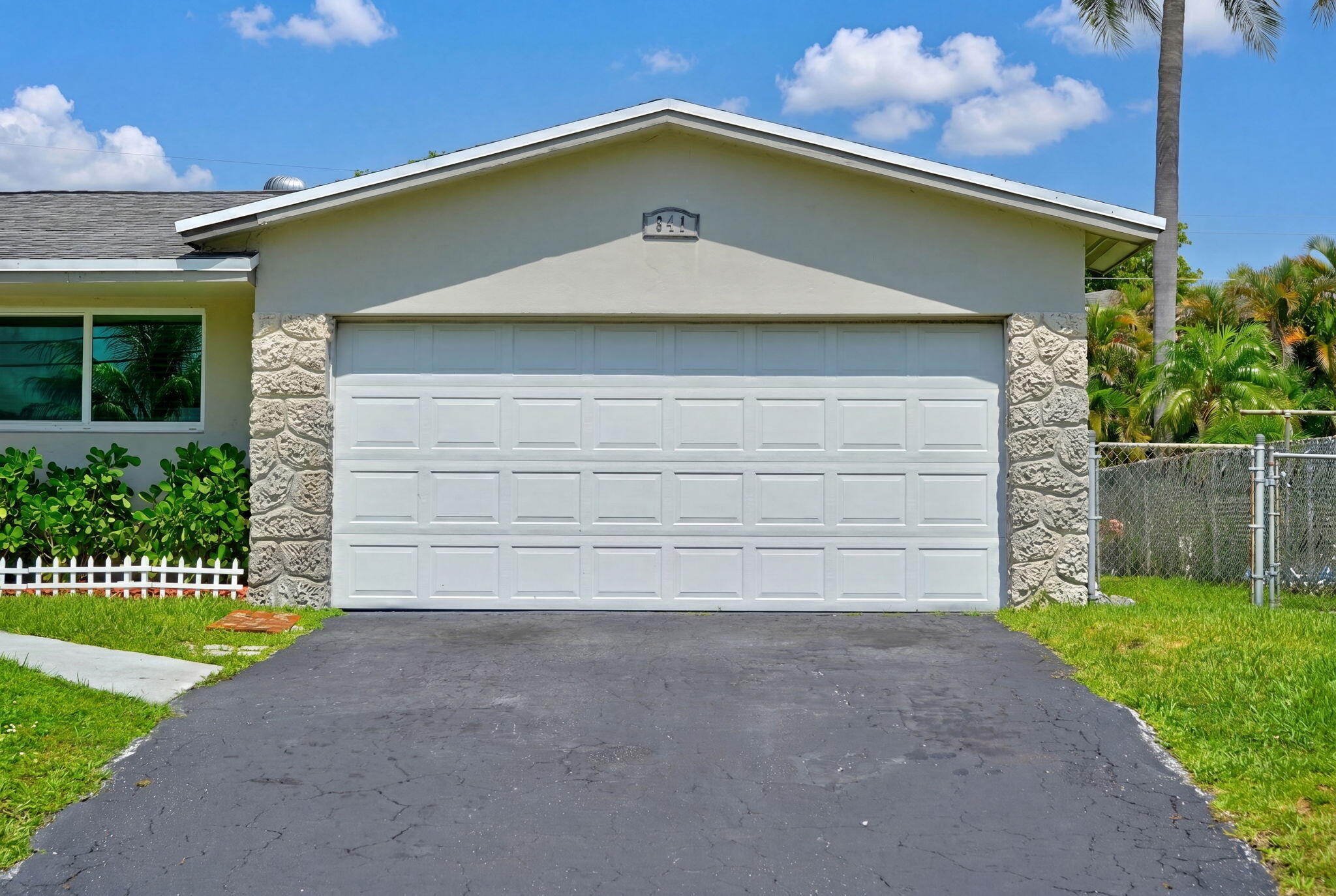641 NW 43rd Avenue