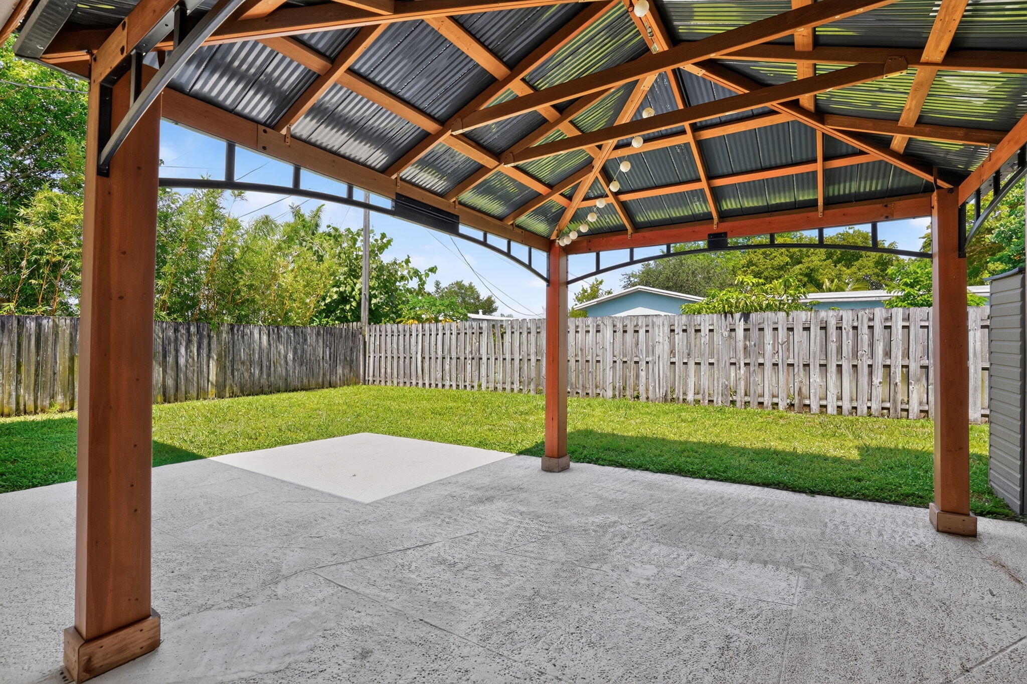 641 NW 43rd Avenue