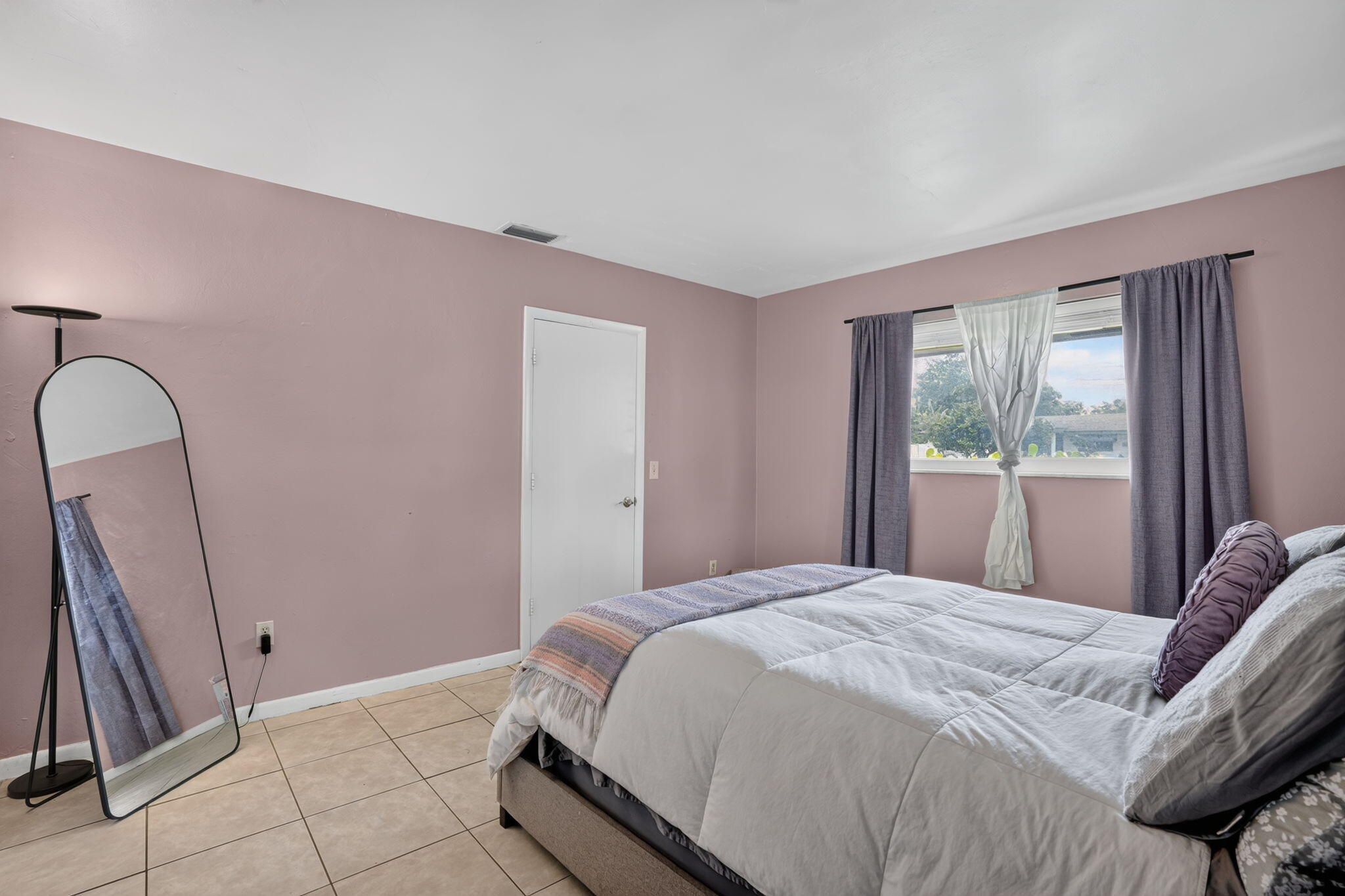 641 NW 43rd Avenue