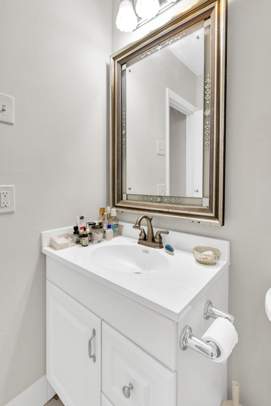 5300 Washington Street Apt D306