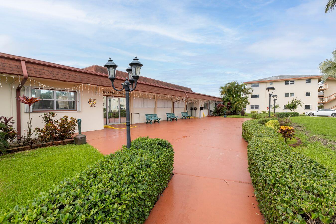 5300 Washington Street Apt D306
