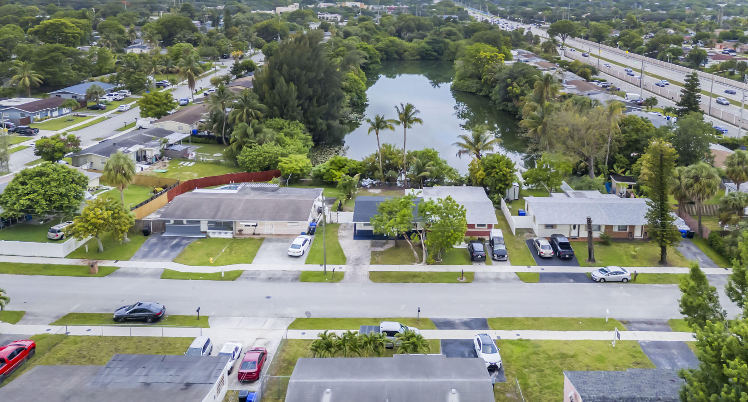 1523 SW 68th Way