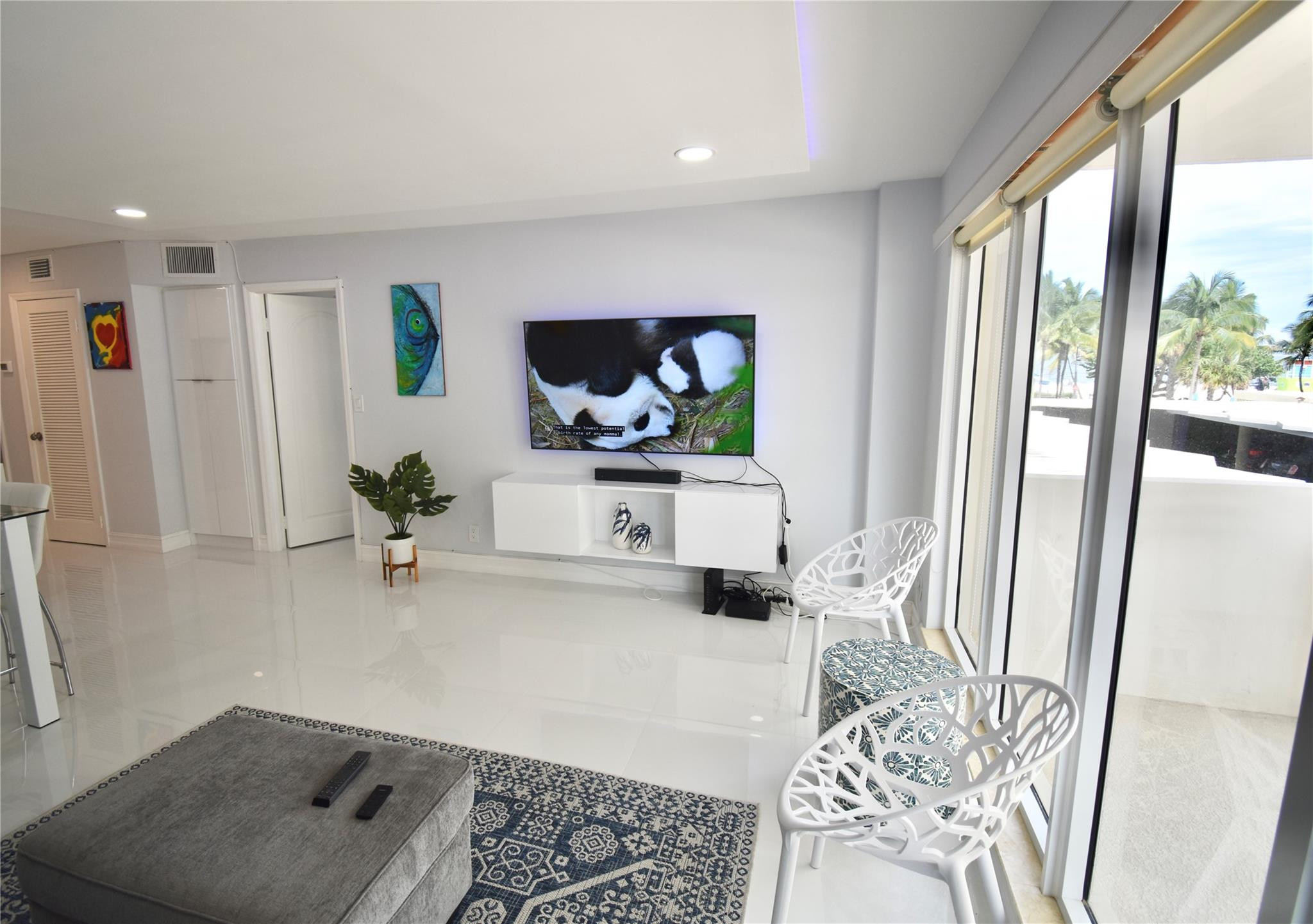 133 N Pompano Beach Boulevard Unit: 105