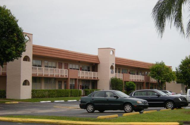 9101 Sunrise Lakes Boulevard Unit: 206