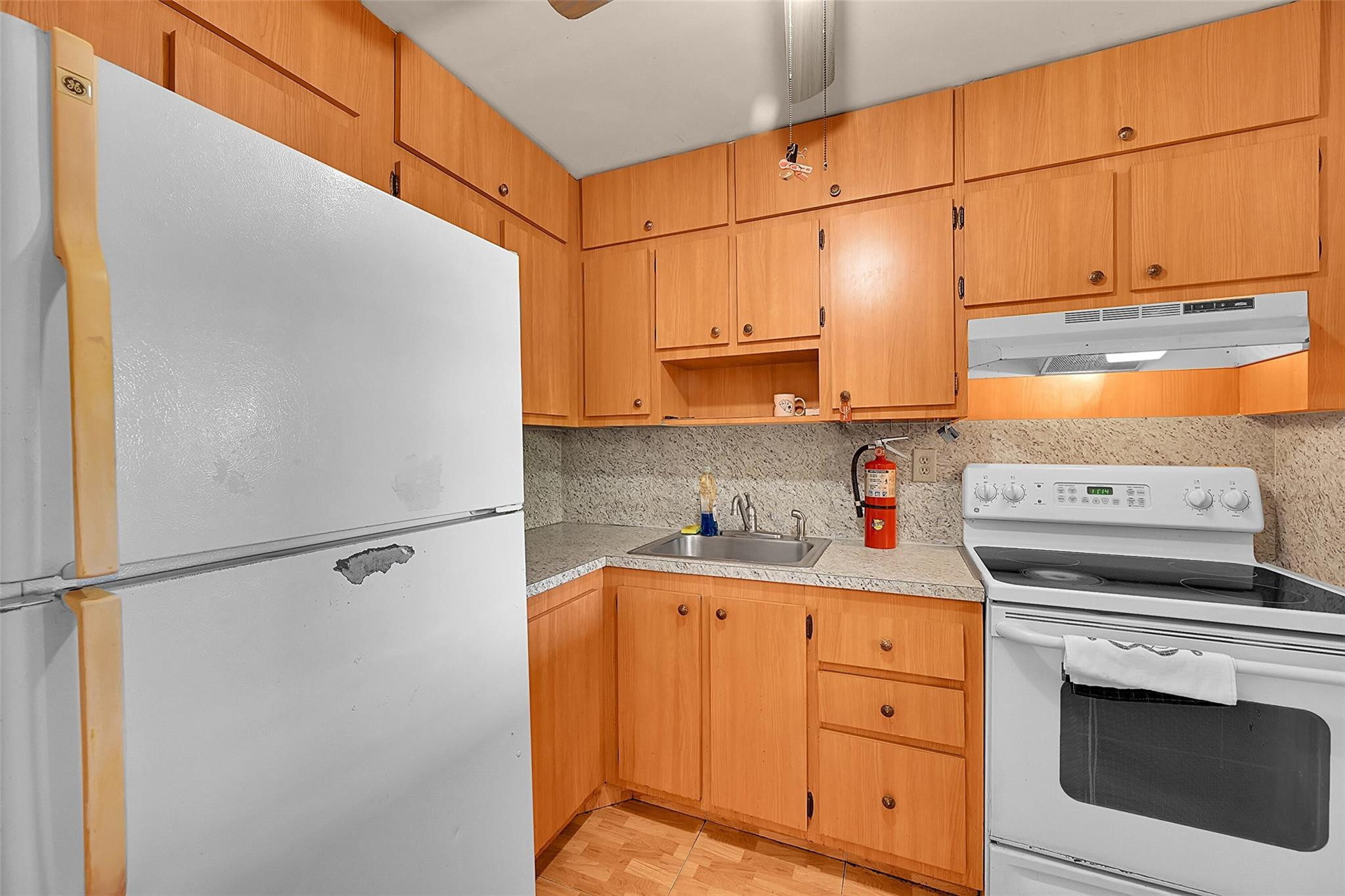 9101 Sunrise Lakes Boulevard Unit: 206
