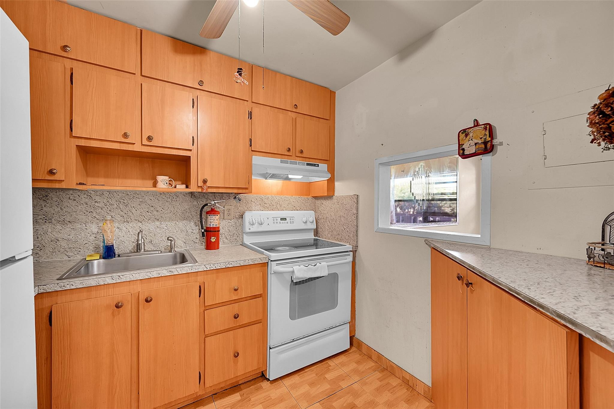 9101 Sunrise Lakes Boulevard Unit: 206