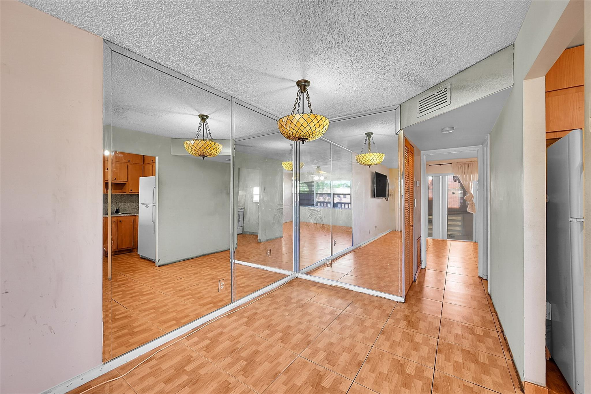 9101 Sunrise Lakes Boulevard Unit: 206