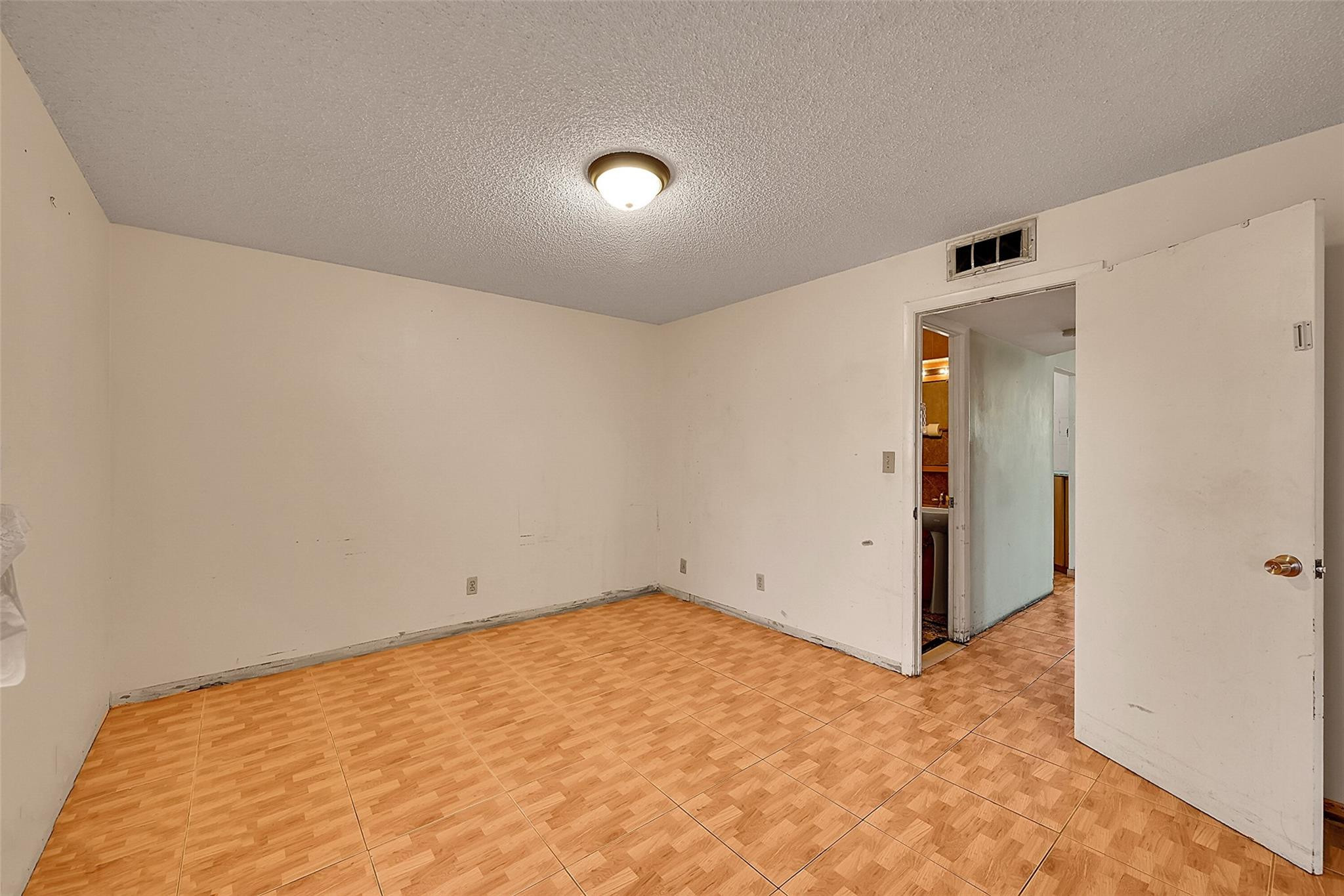 9101 Sunrise Lakes Boulevard Unit: 206