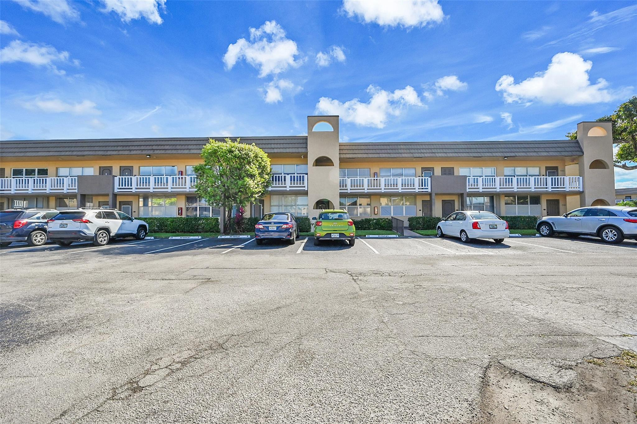 9101 Sunrise Lakes Boulevard Unit: 206