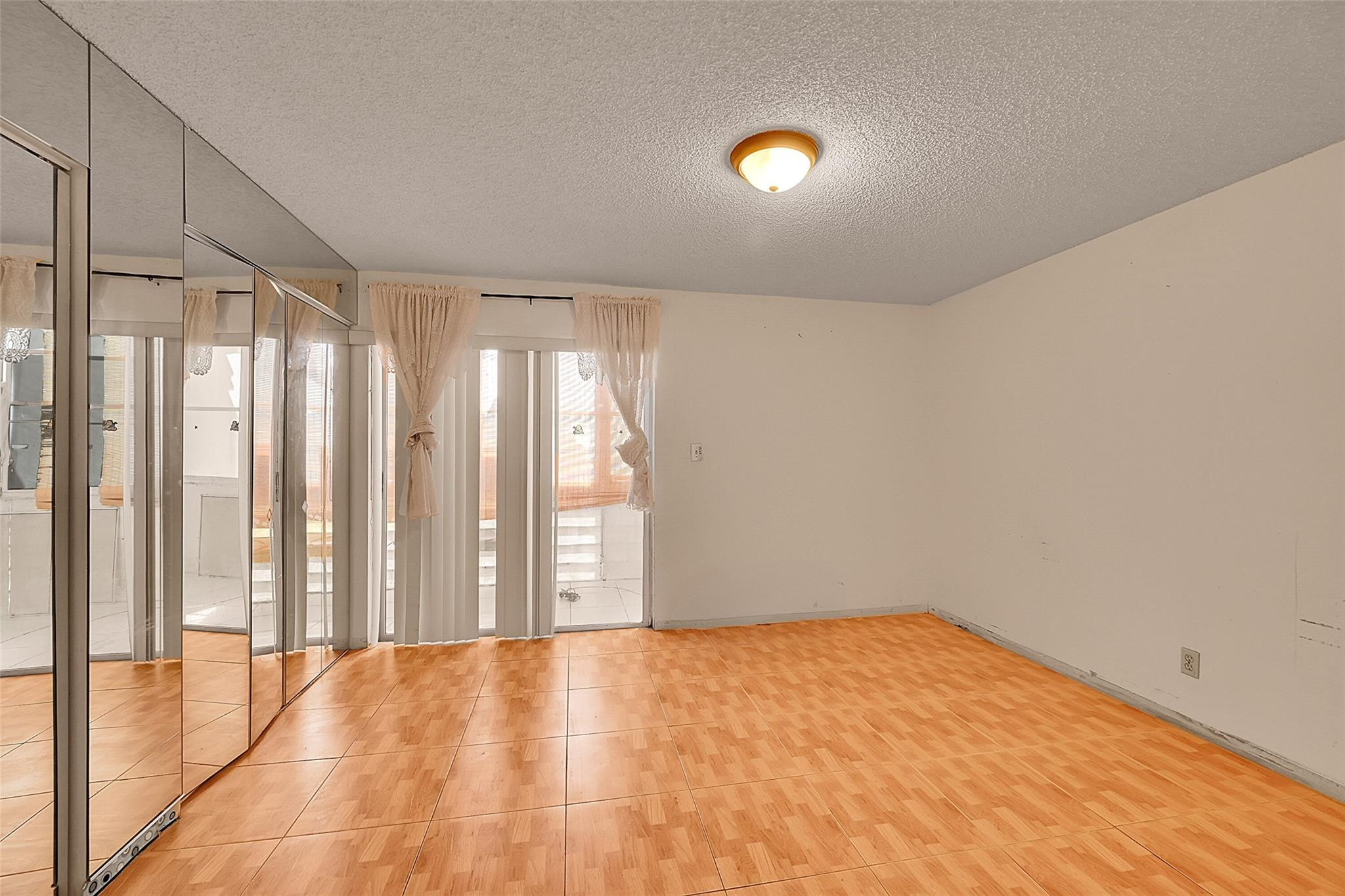 9101 Sunrise Lakes Boulevard Unit: 206