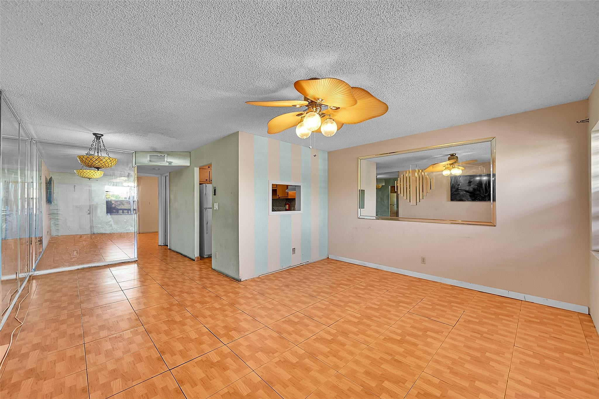 9101 Sunrise Lakes Boulevard Unit: 206