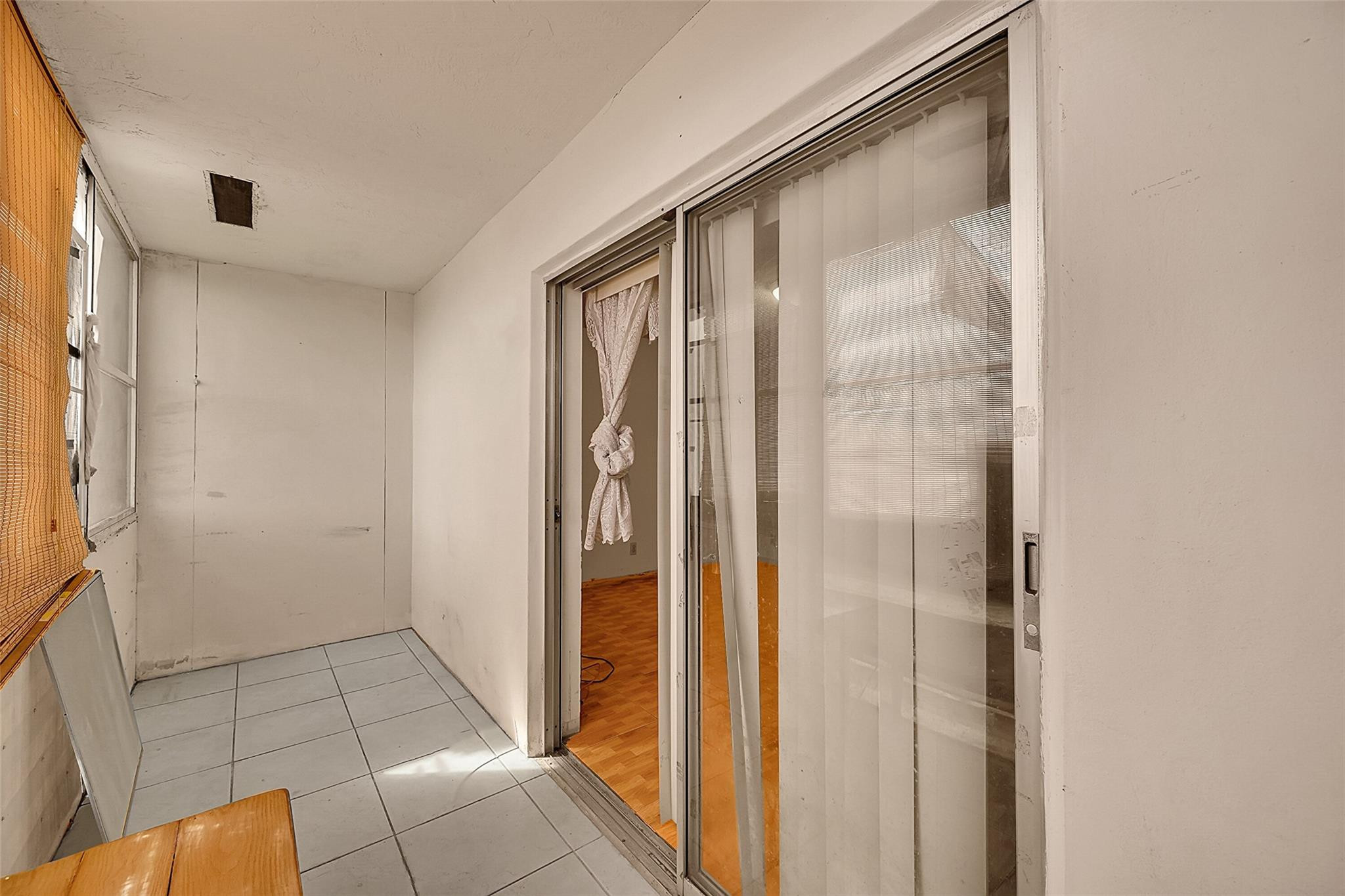 9101 Sunrise Lakes Boulevard Unit: 206