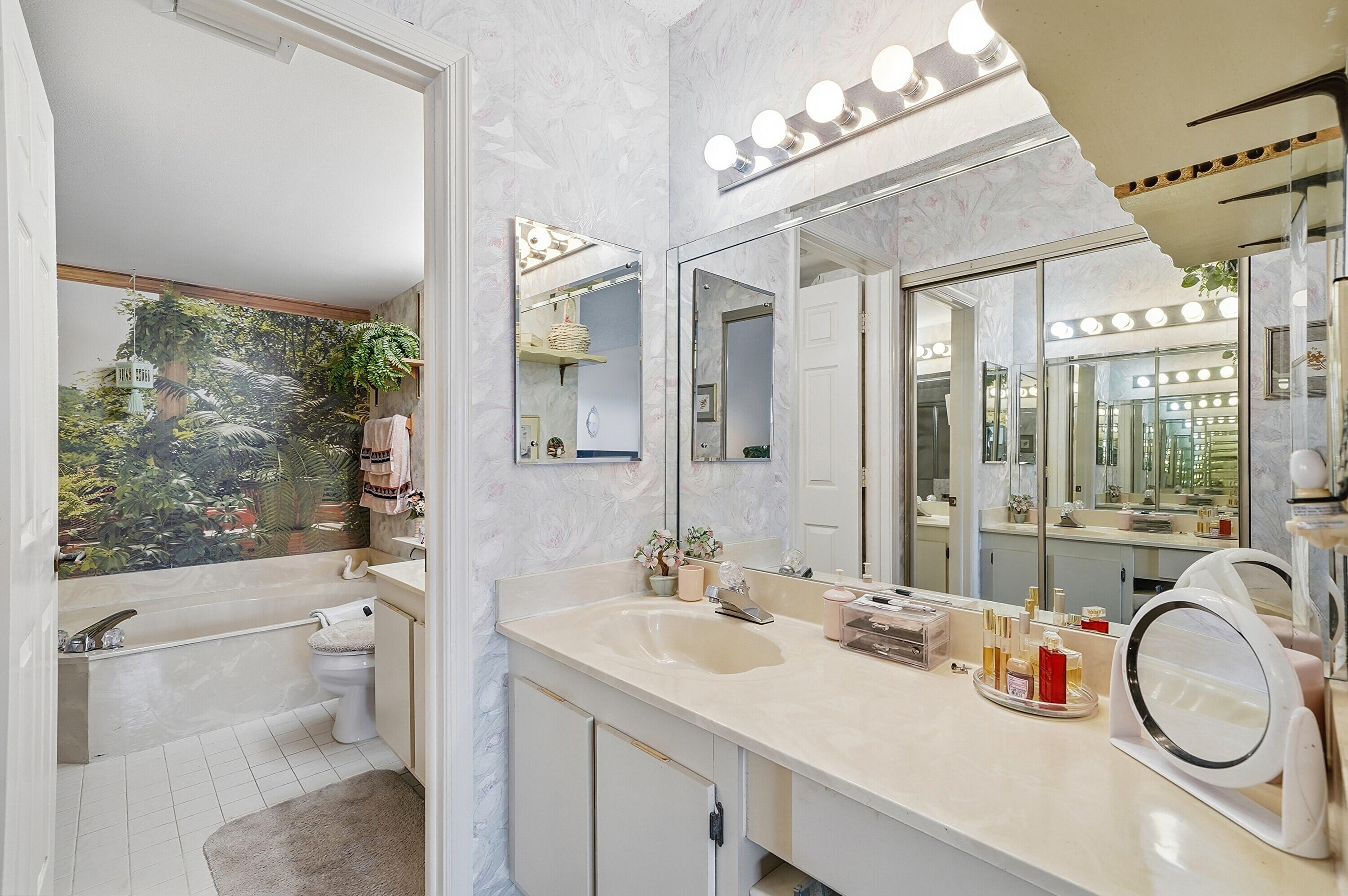 2521 NW 104th Avenue 104