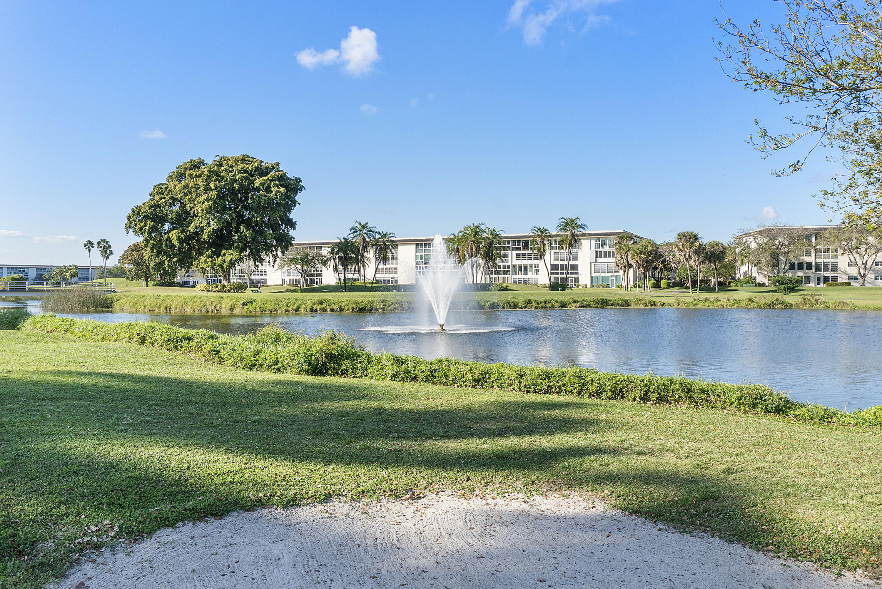 1211 Bahama Bend F2