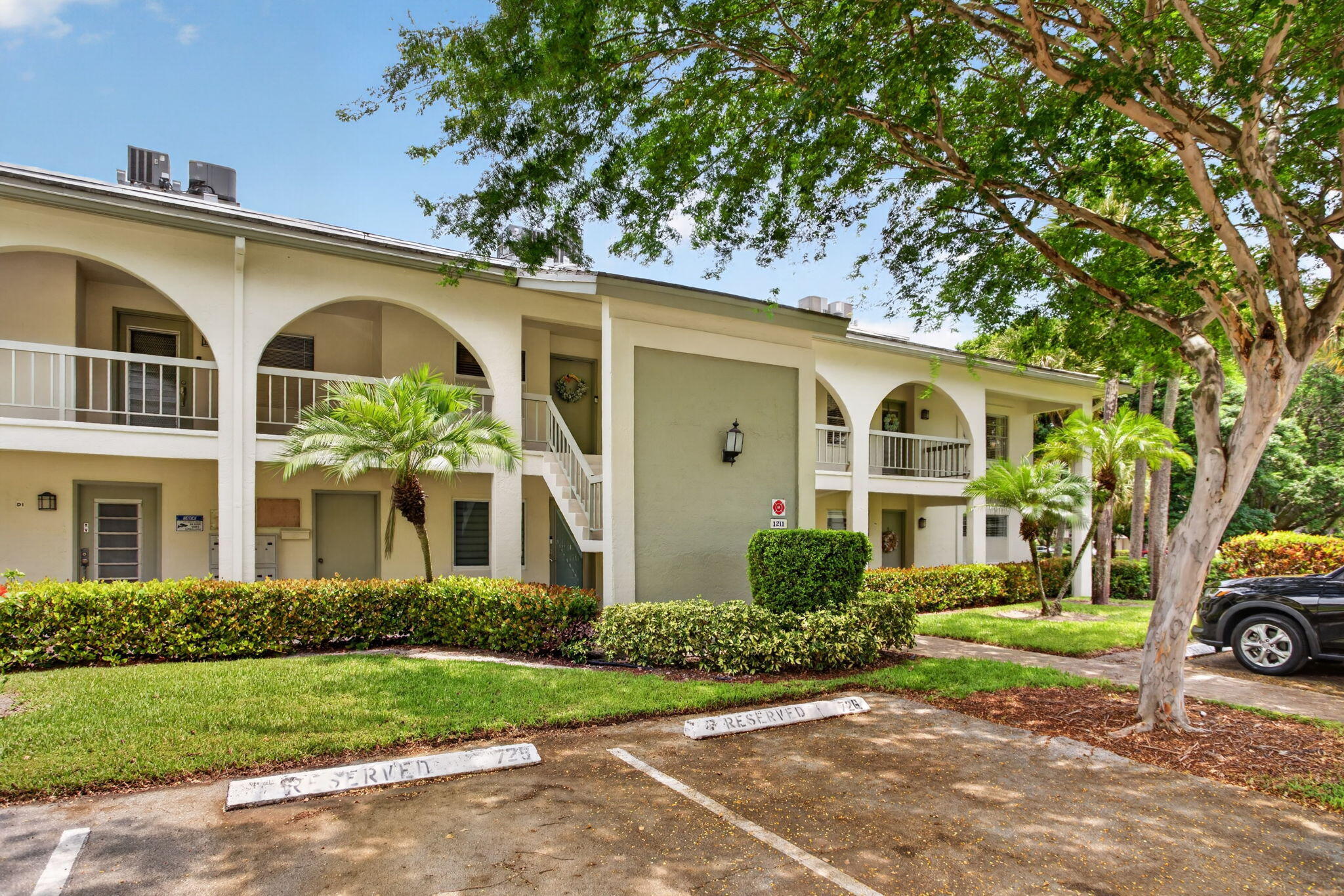 1211 Bahama Bend F2