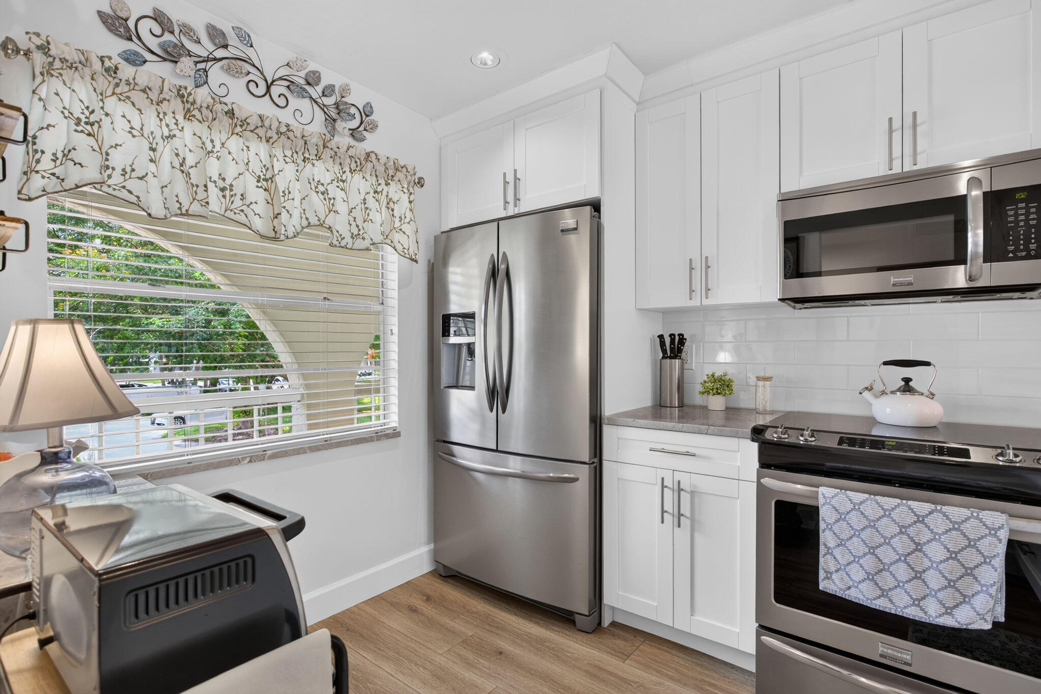 1211 Bahama Bend F2