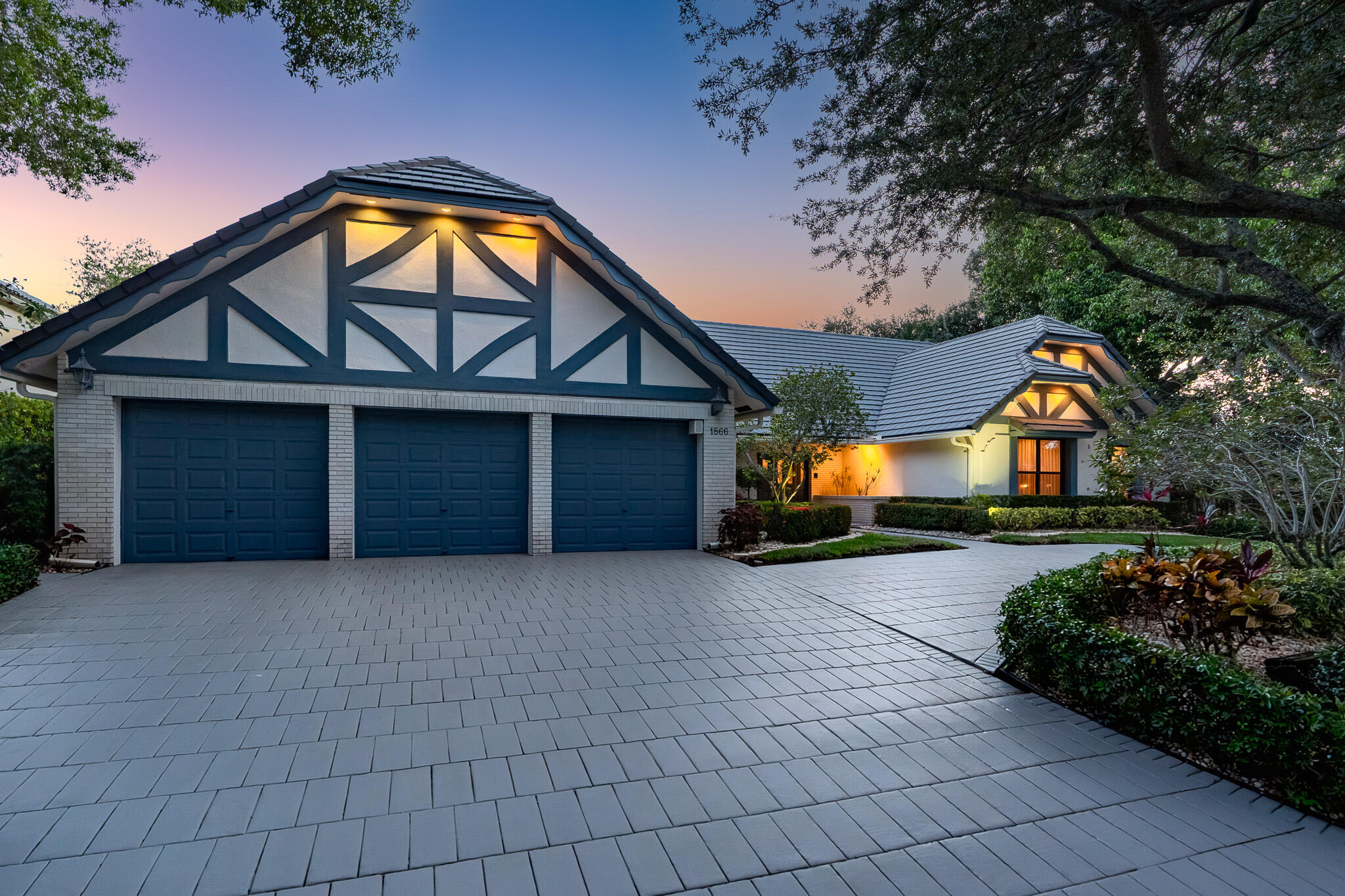 1866 Colonial Drive