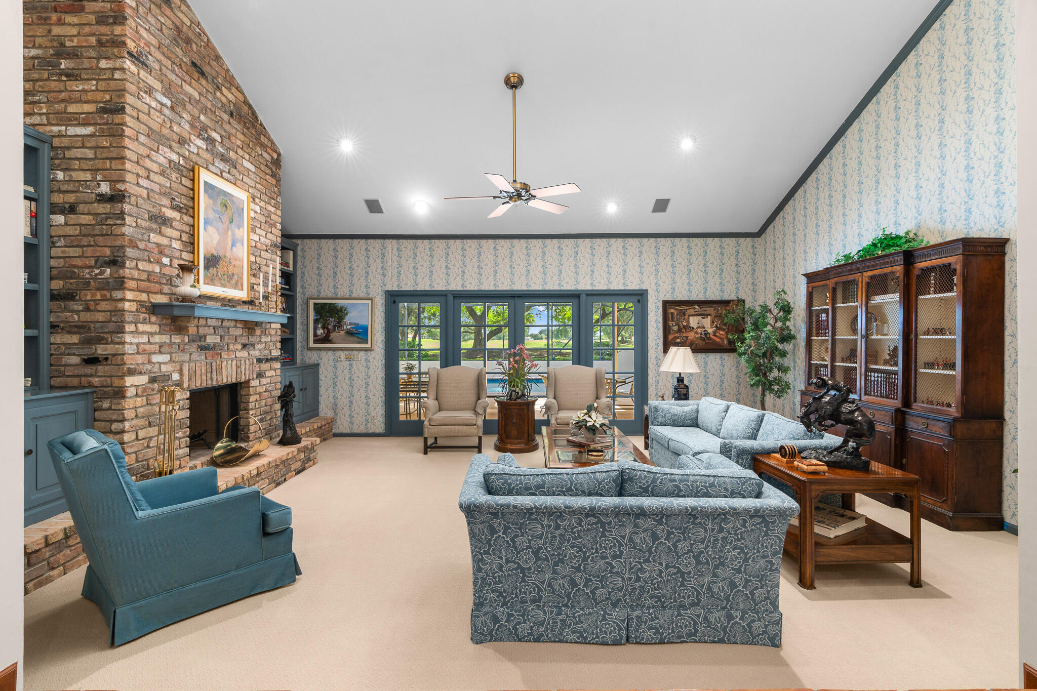 1866 Colonial Drive
