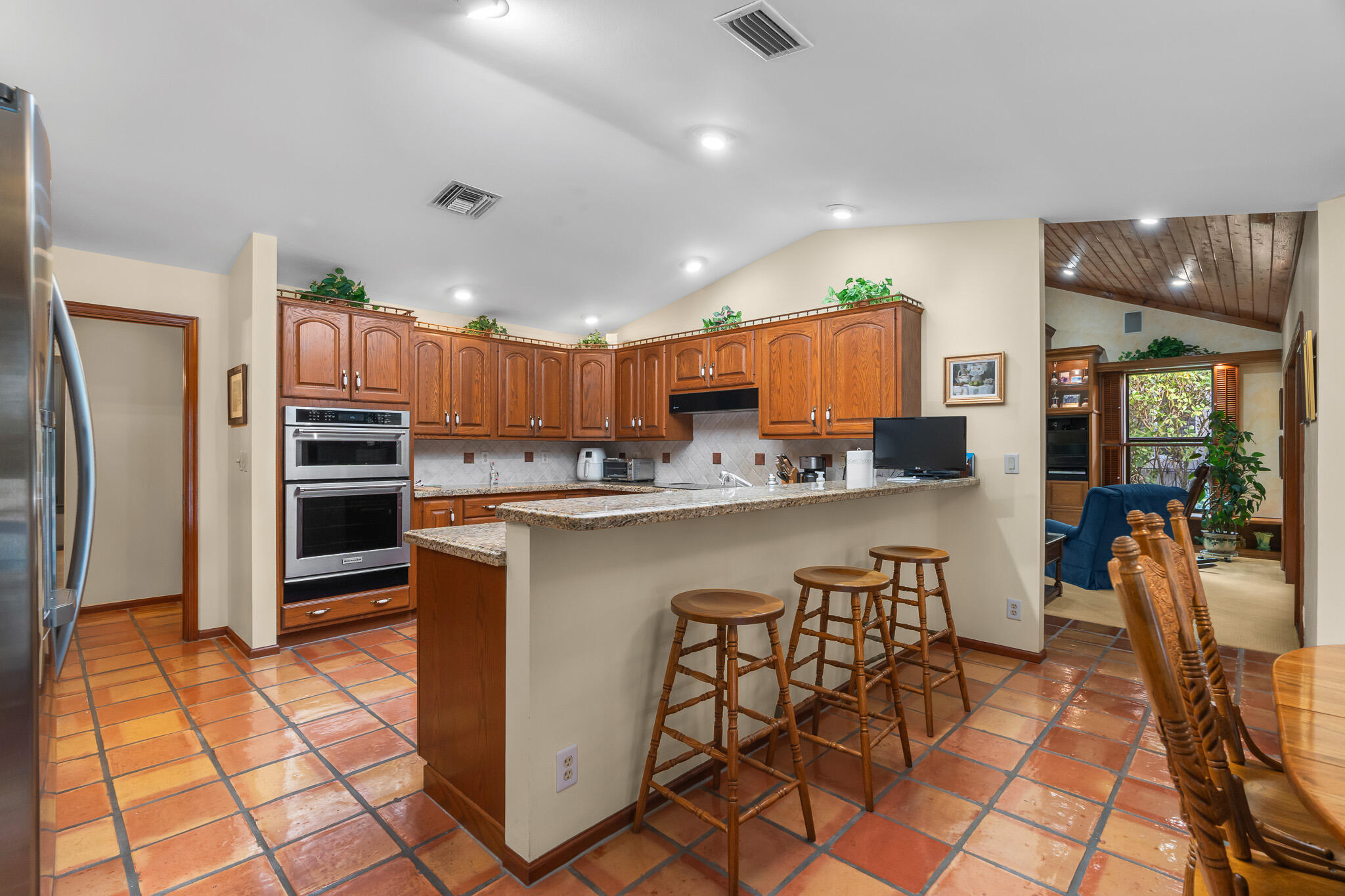 1866 Colonial Drive
