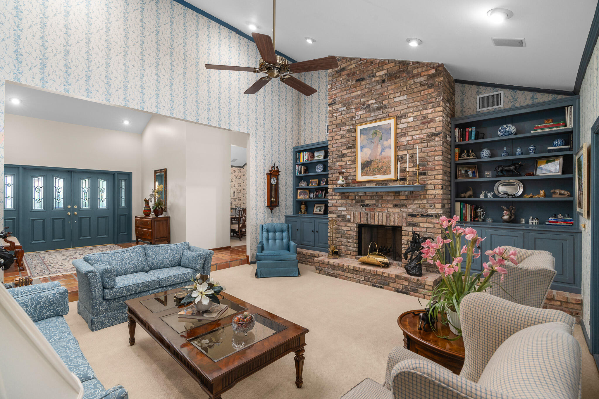 1866 Colonial Drive